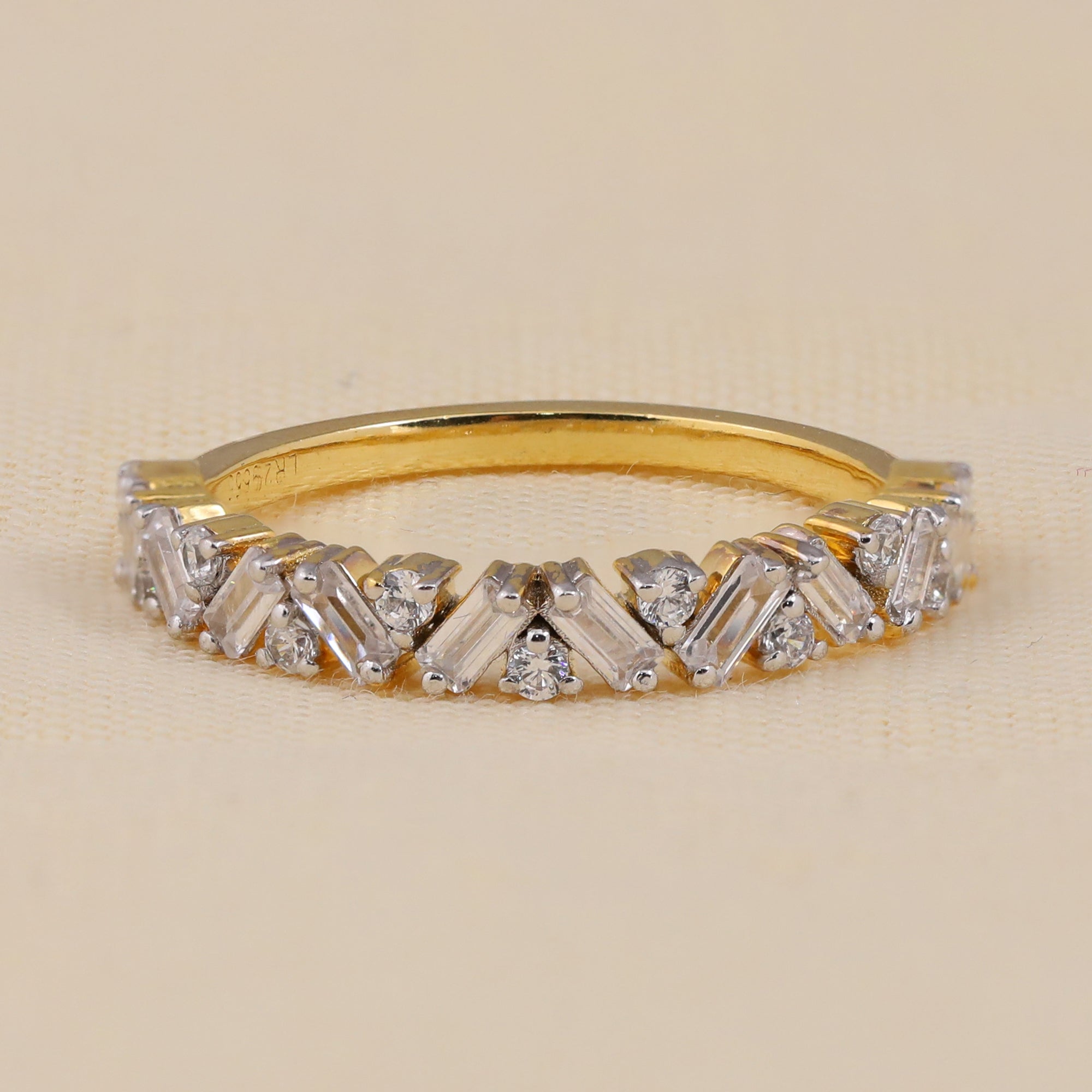 Lab grown diamond baguette band ring with alternating round stones