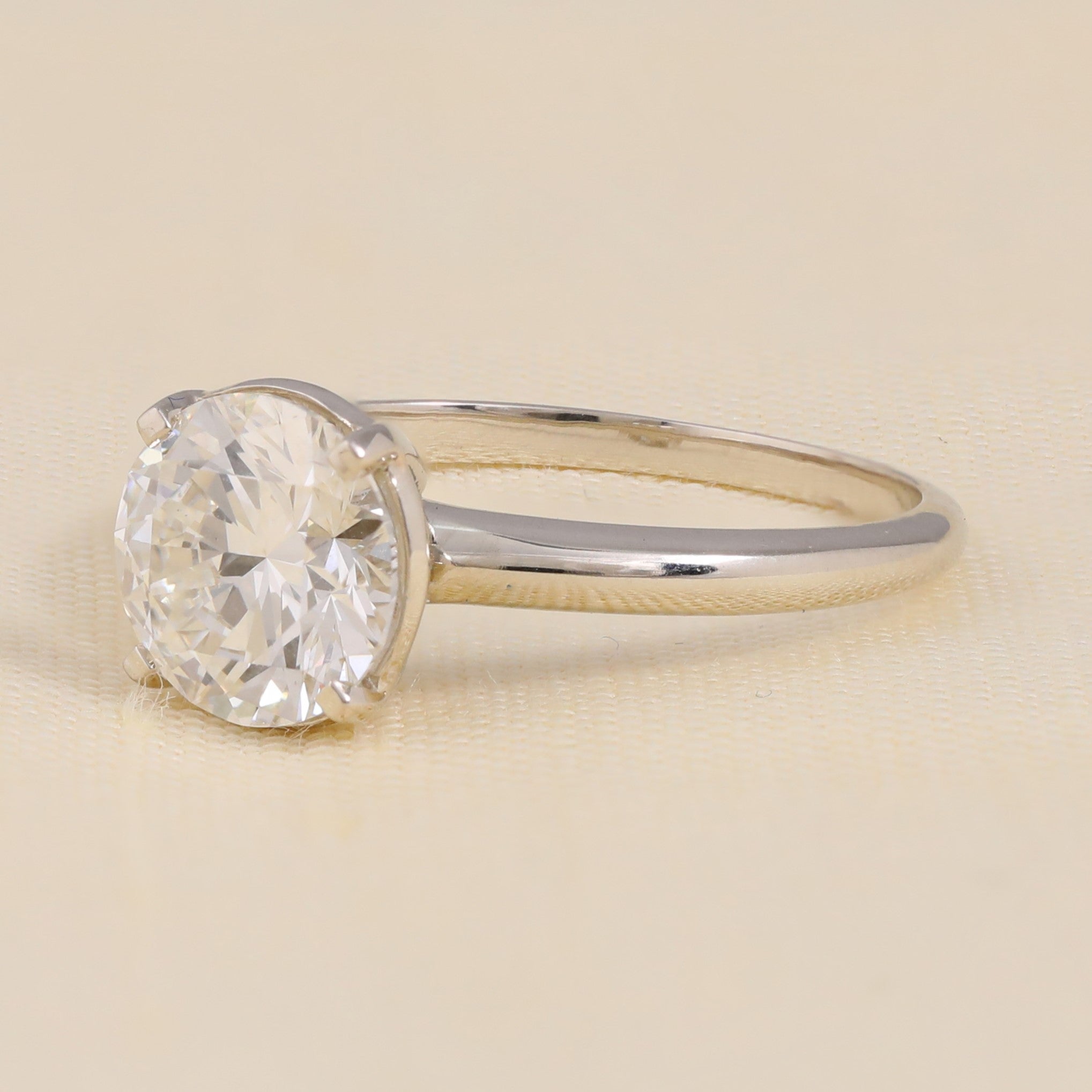 Round Cut Lab Grown Diamond Solitaire Engagement Ring