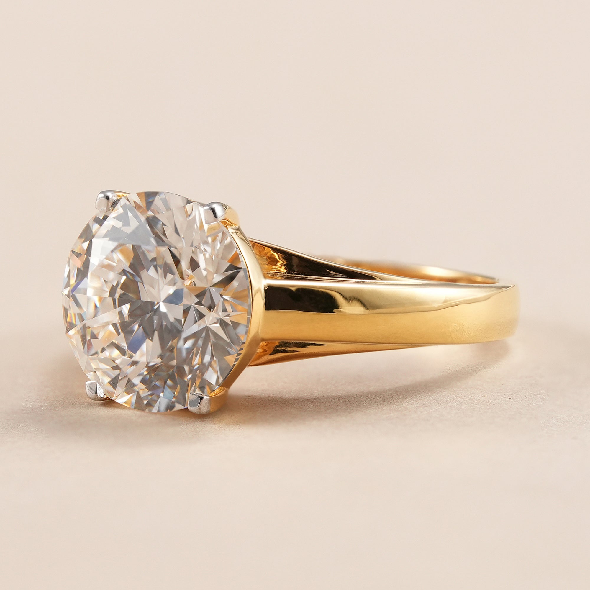 3.70 CT Round Lab Grown Diamond Solitaire Engagement Ring, IGI Certified