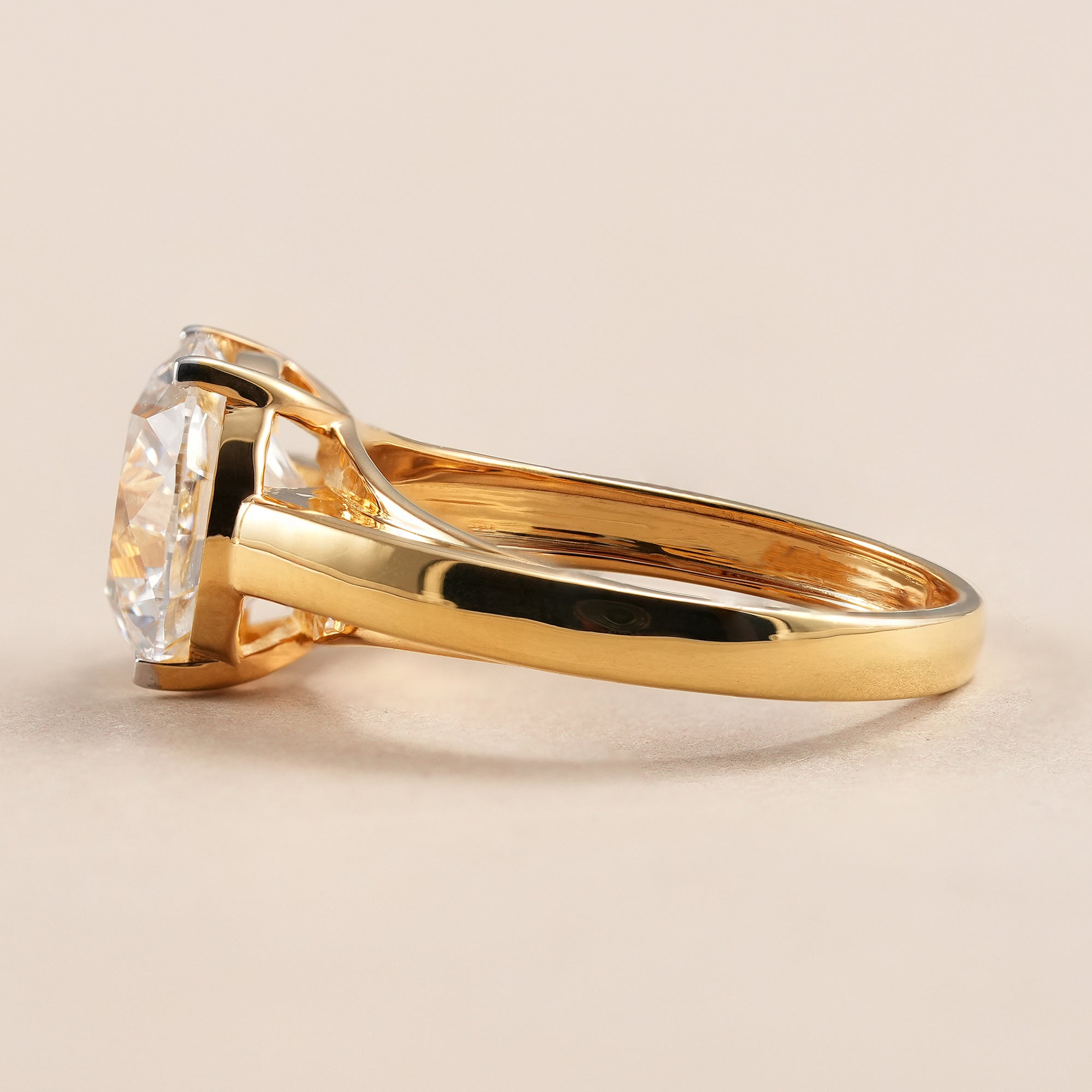 3.70 CT Round Lab Grown Diamond Solitaire Engagement Ring, IGI Certified