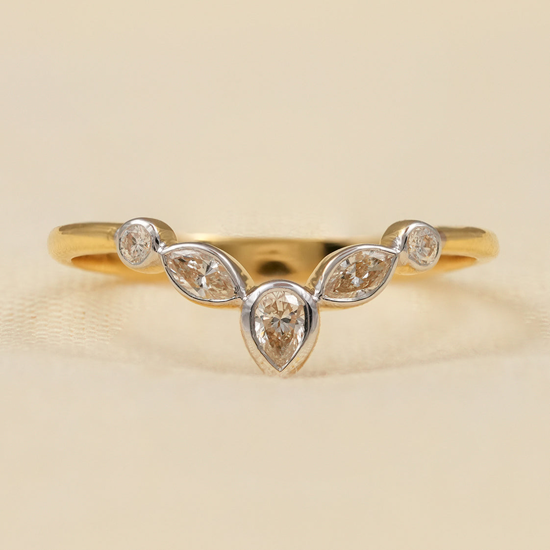 Romantic Pear Cut Pink Diamond Ring Set for Modern Brides