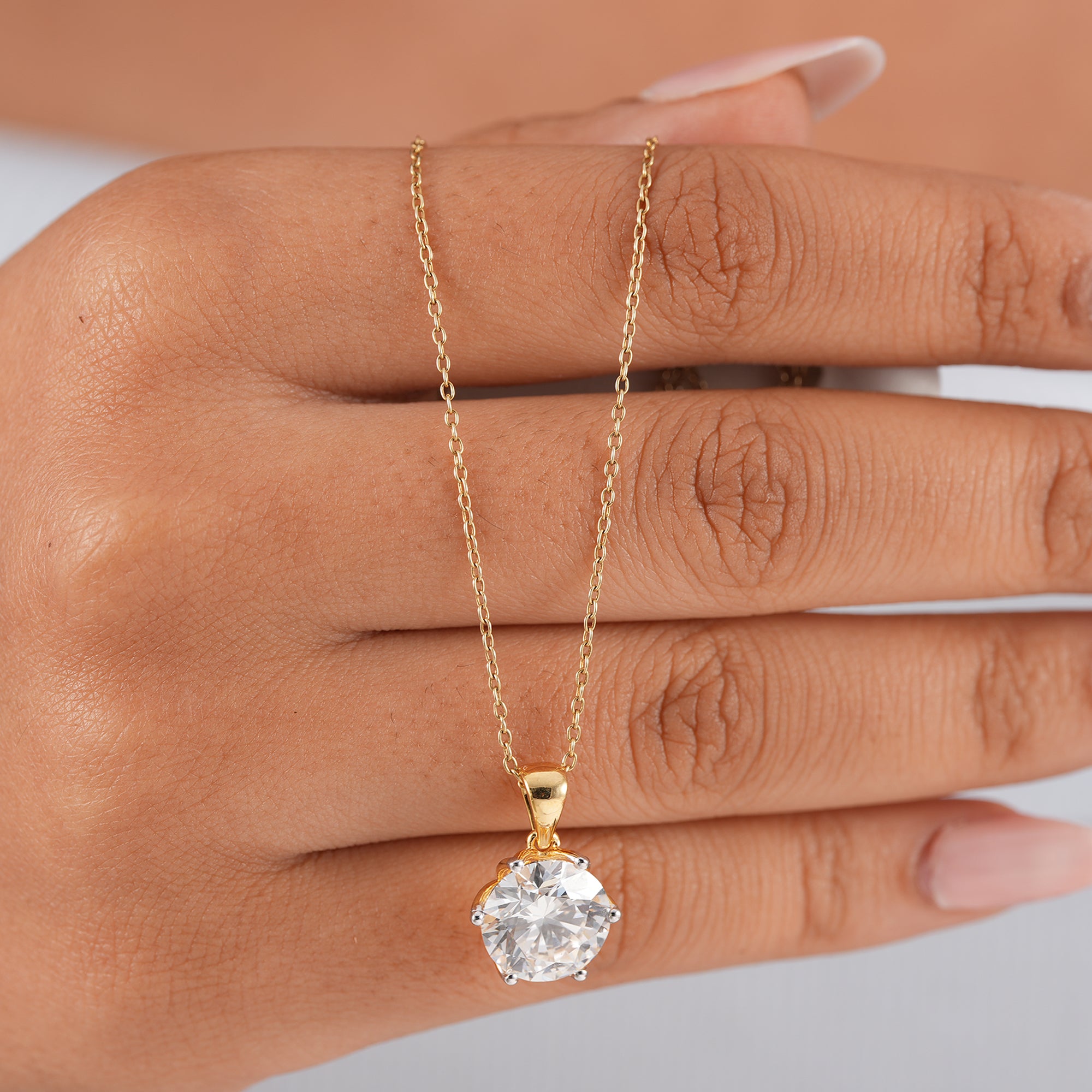 Luxury round solitaire lab grown diamond necklace with fine chain