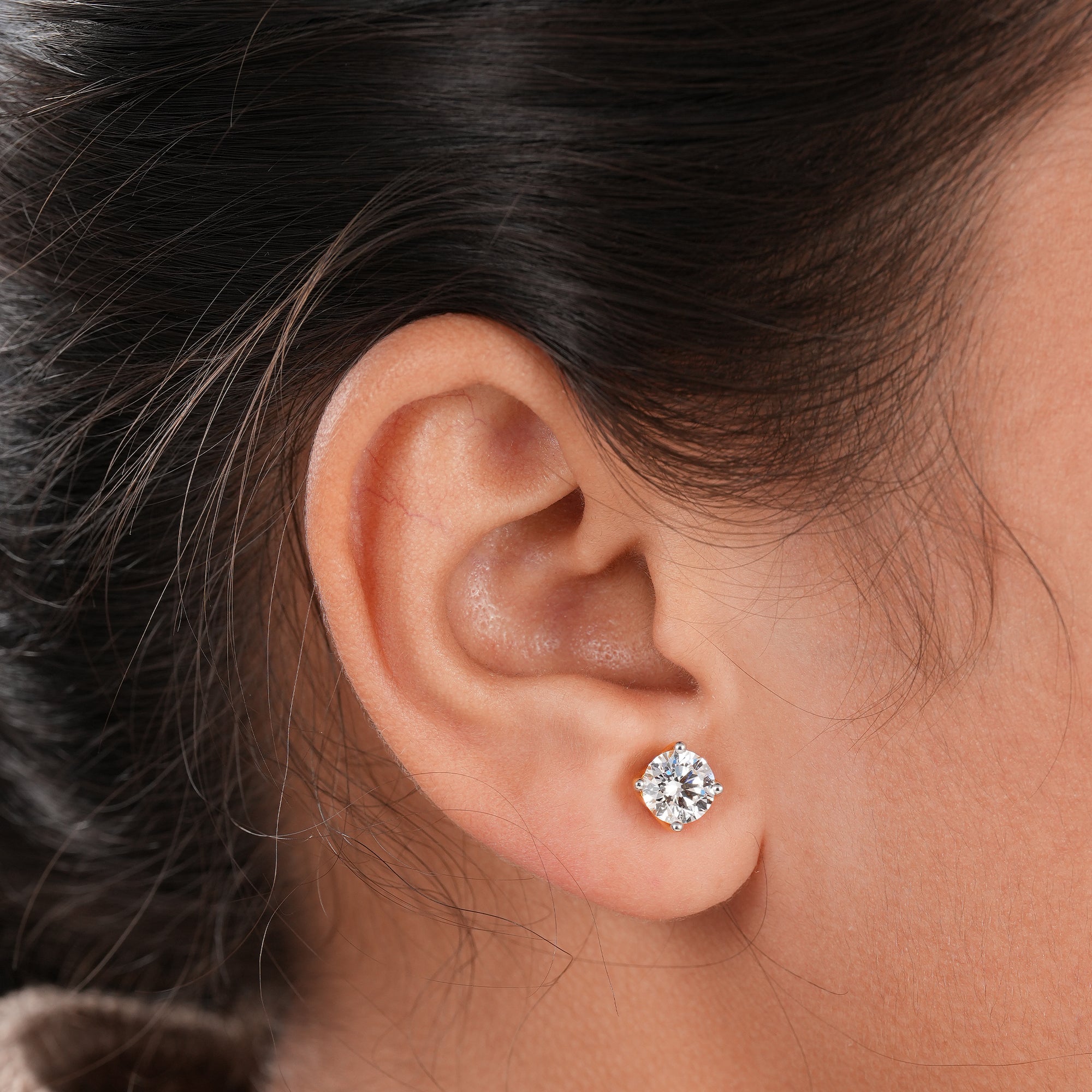 Round Cut Lab grown Diamond Stud Earrings