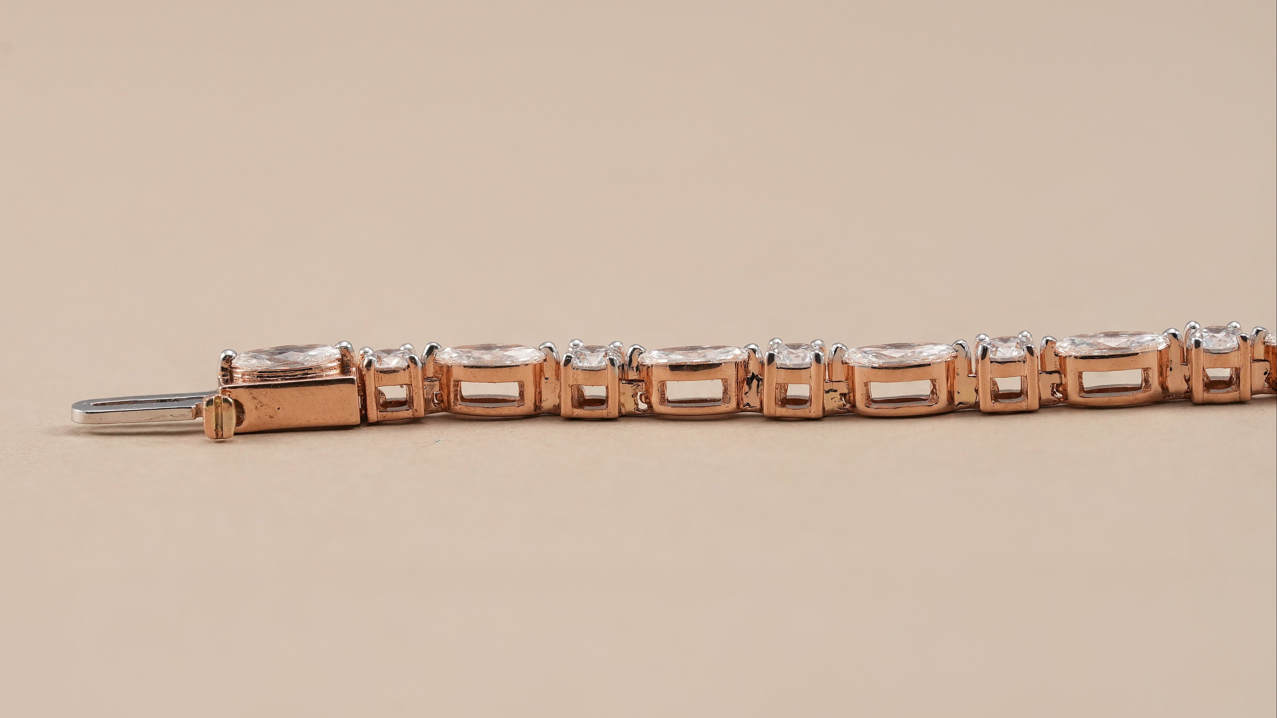 Wedding diamond bracelet with alternating lab grown diamonds