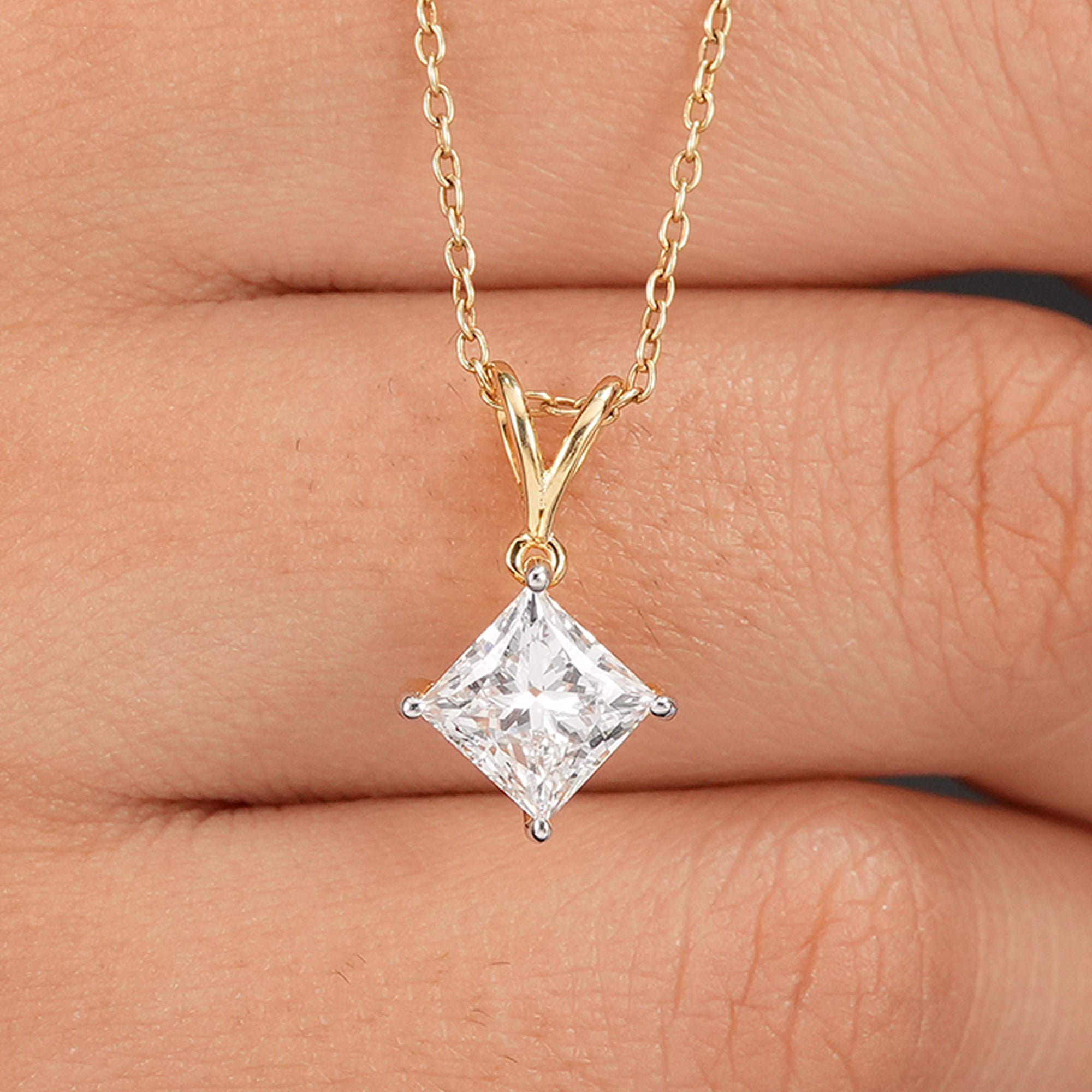 Luxury princess cut diamond necklace handcrafted in yellow gold
