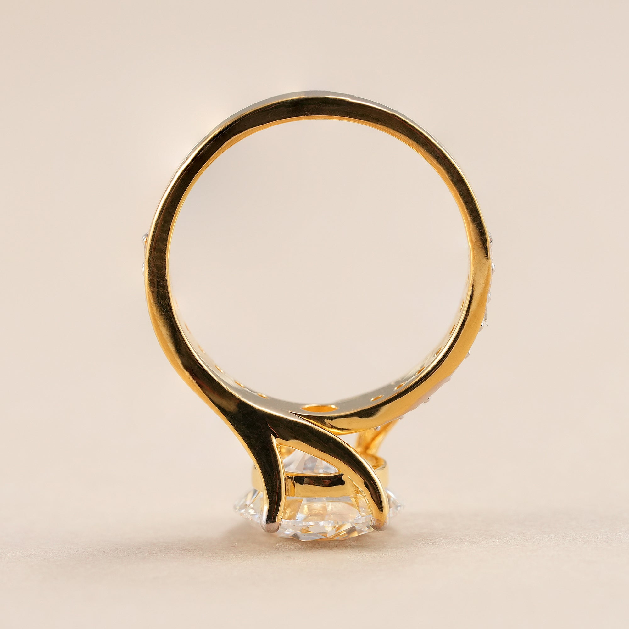 Sustainable lab grown diamond engagement ring with brilliant sparkle