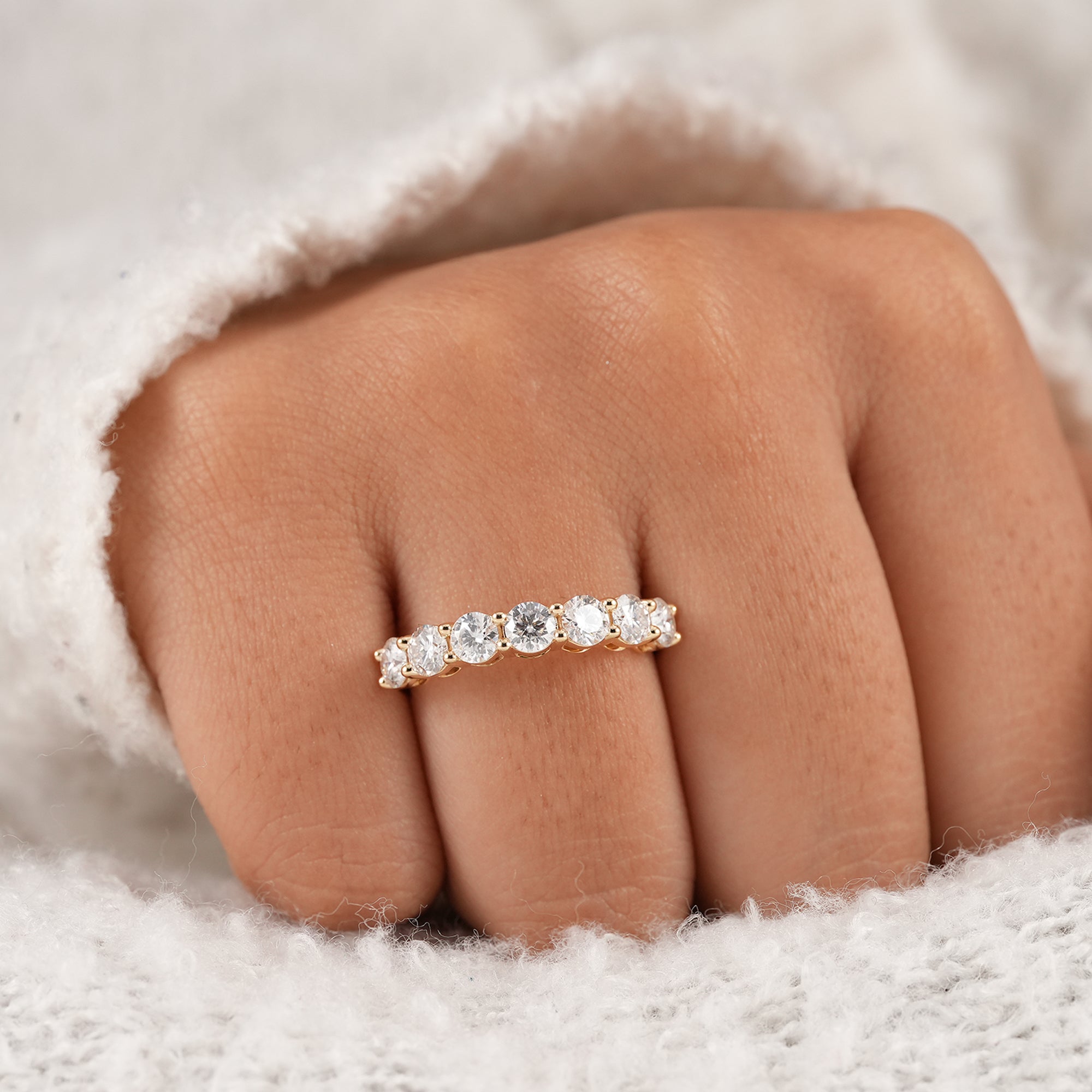 Fine jewelry seven stone diamond ring for everyday wear