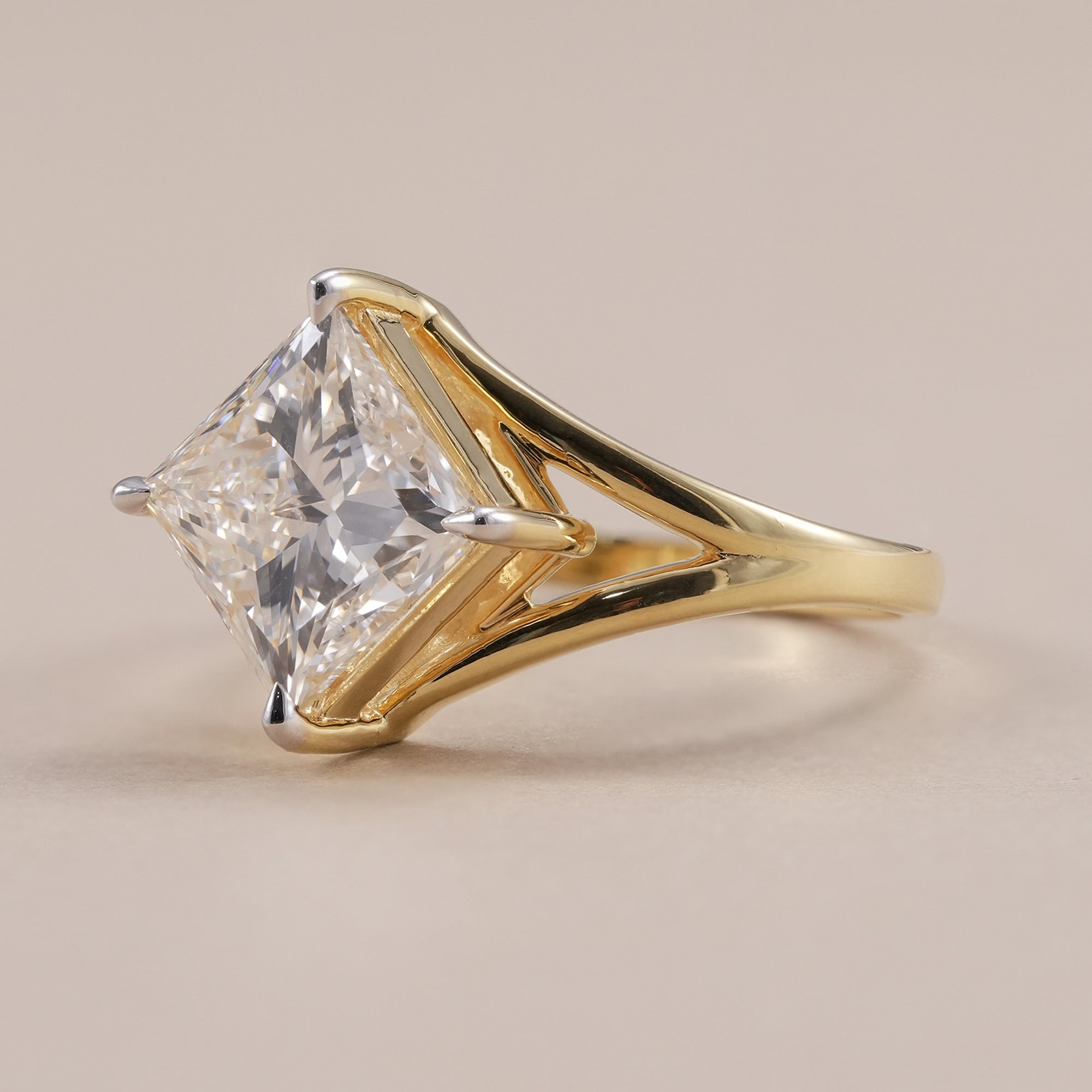 4 CT Princess Diamond Ring with Elegant Split Shank Band