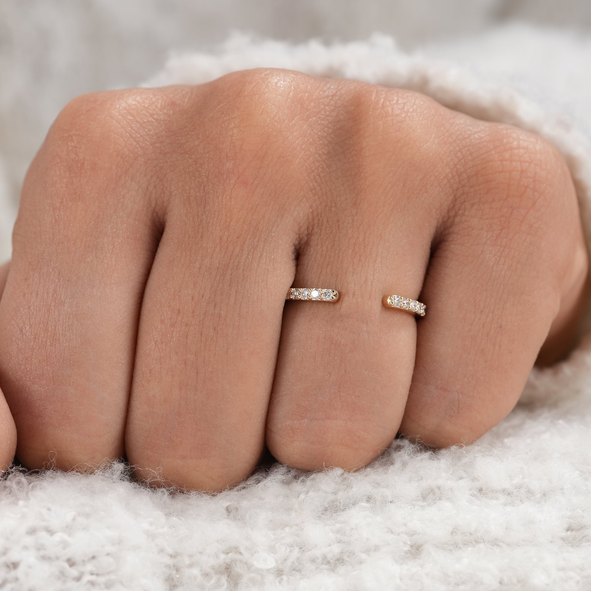 Round diamond open band ring for bridal stacking
