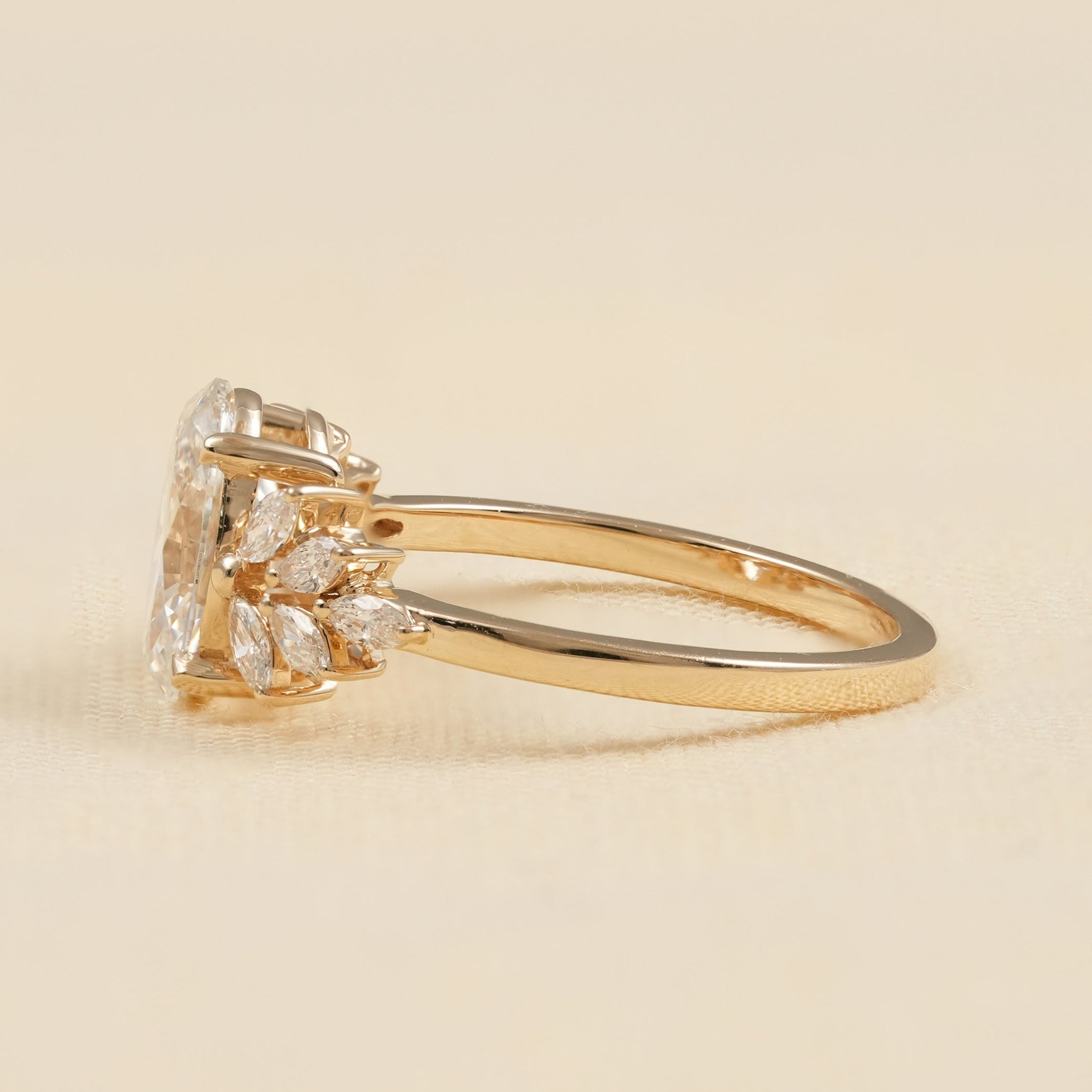 Elegant Oval Lab Diamond Ring with Floral Marquise Diamond Clusters