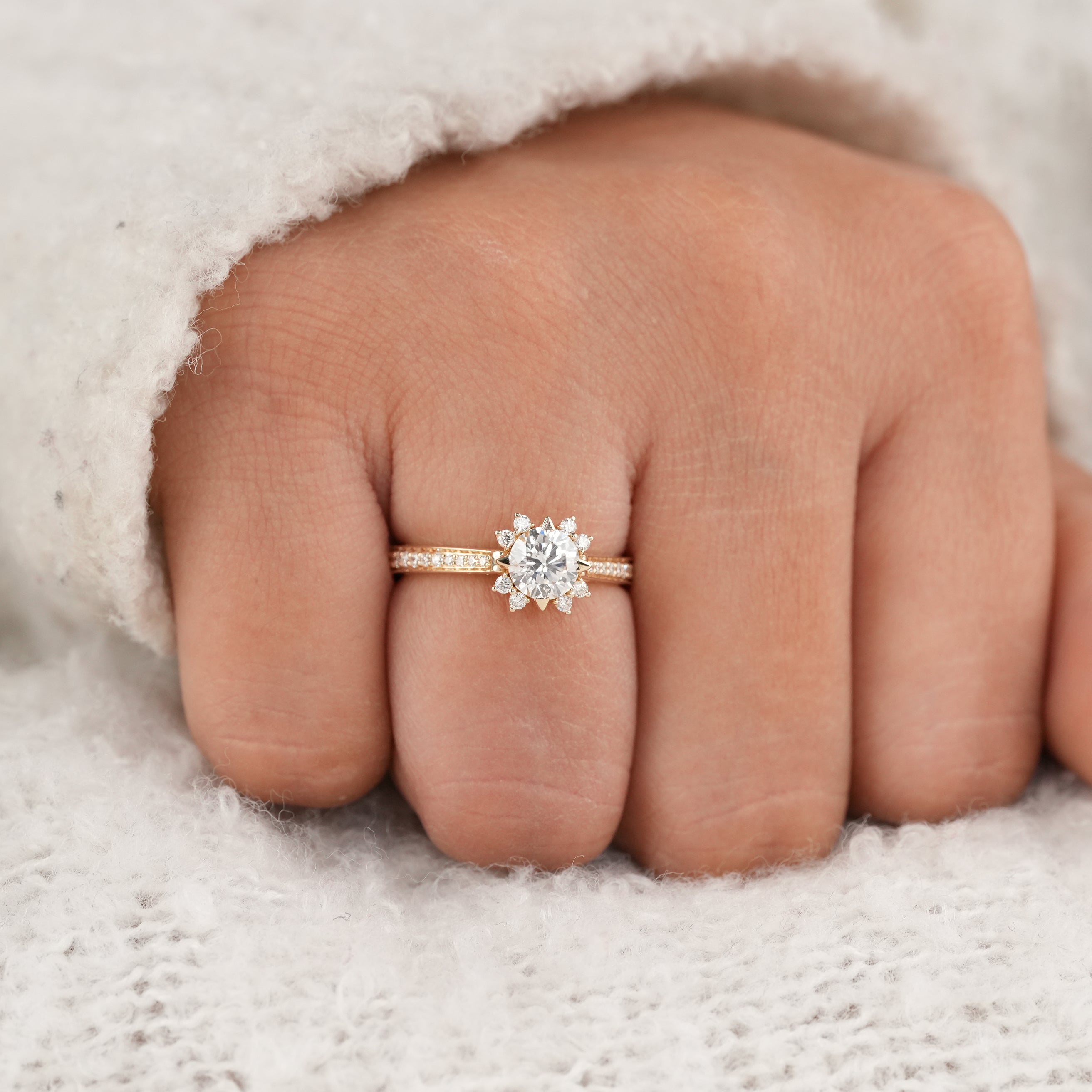 Classic Round Halo Diamond Ring with Artistic Sunburst Setting