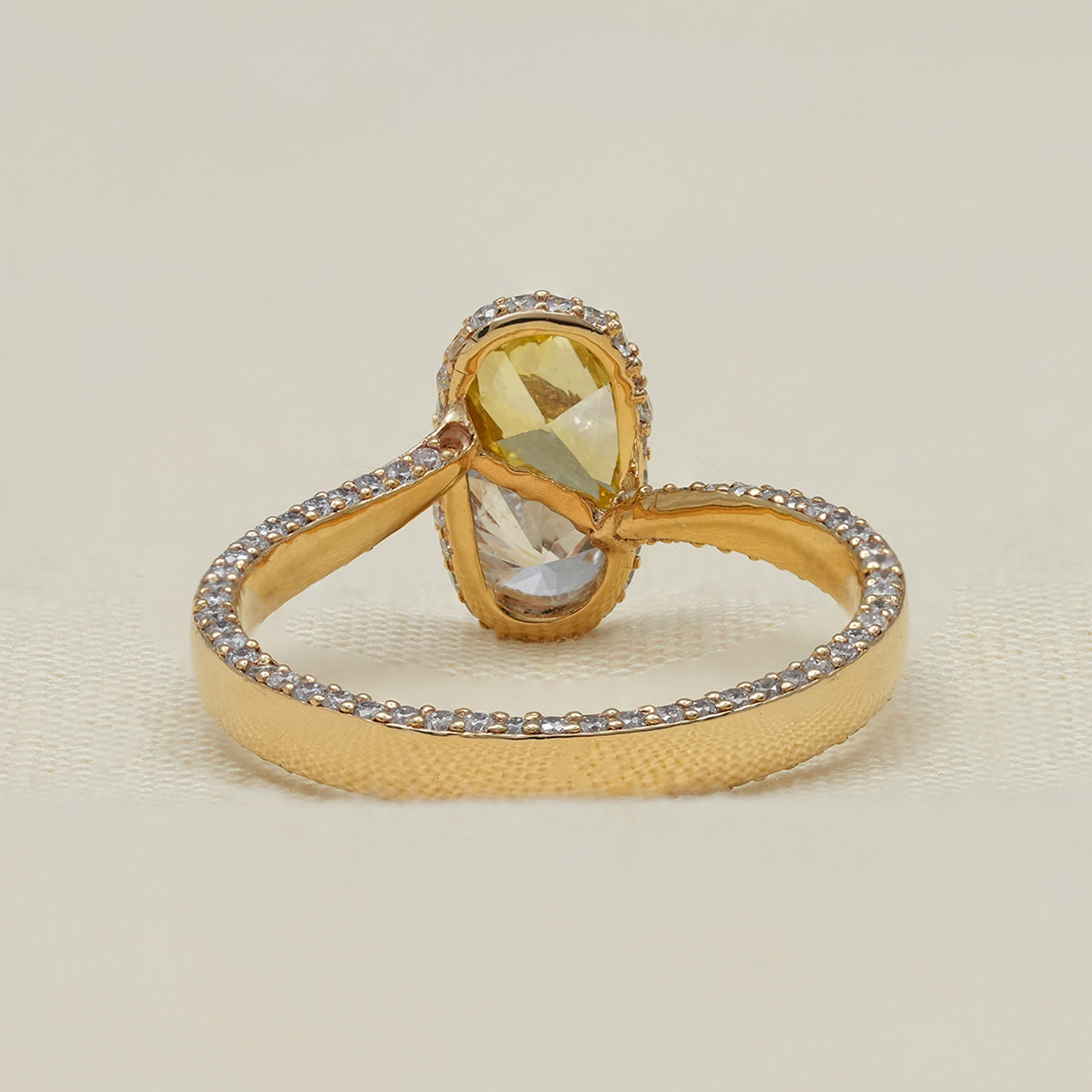 Bezel Set Dual Color Pear Lab Diamond Split Design Ring