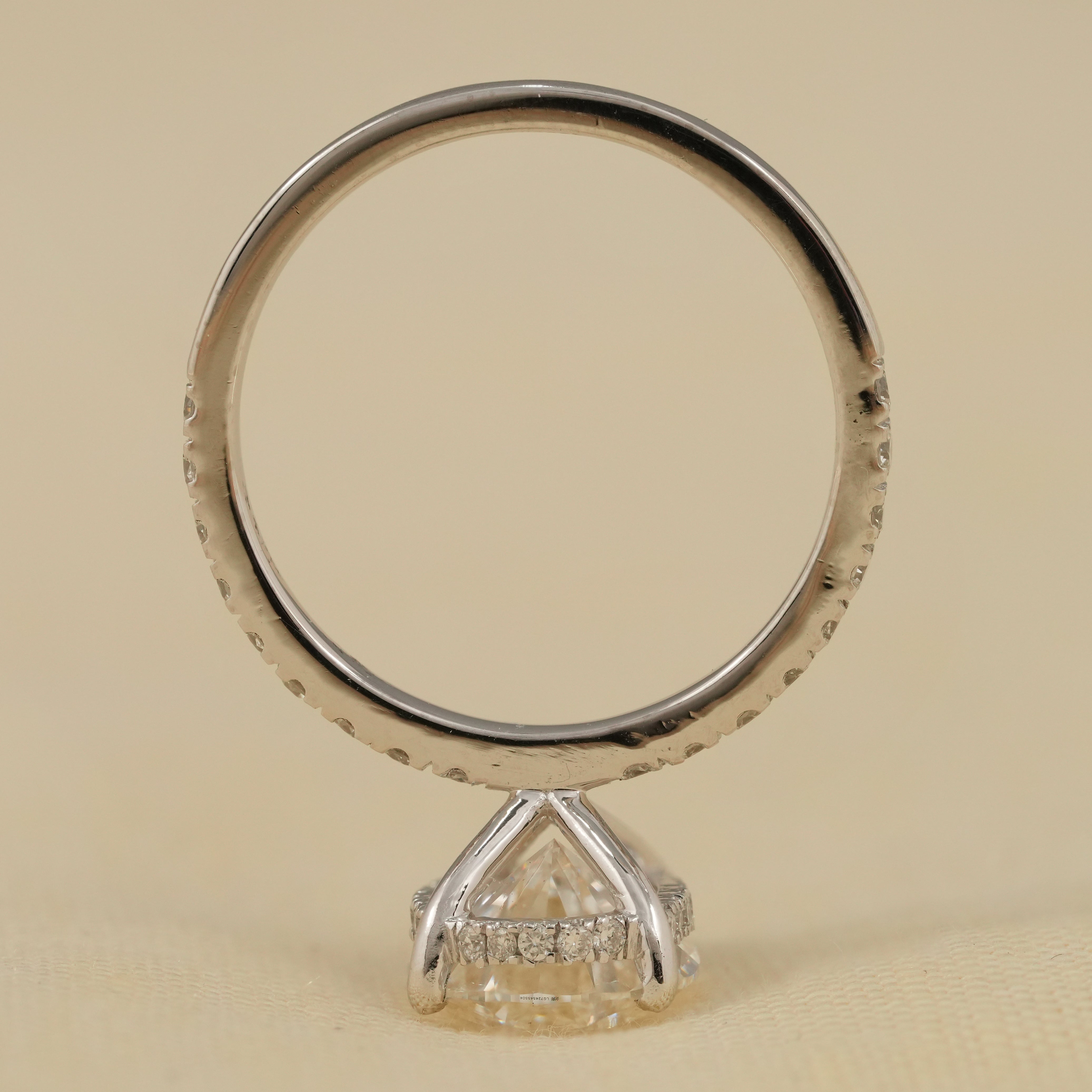 Lab grown diamond pear cut ring festive jewelry gift for celebrations