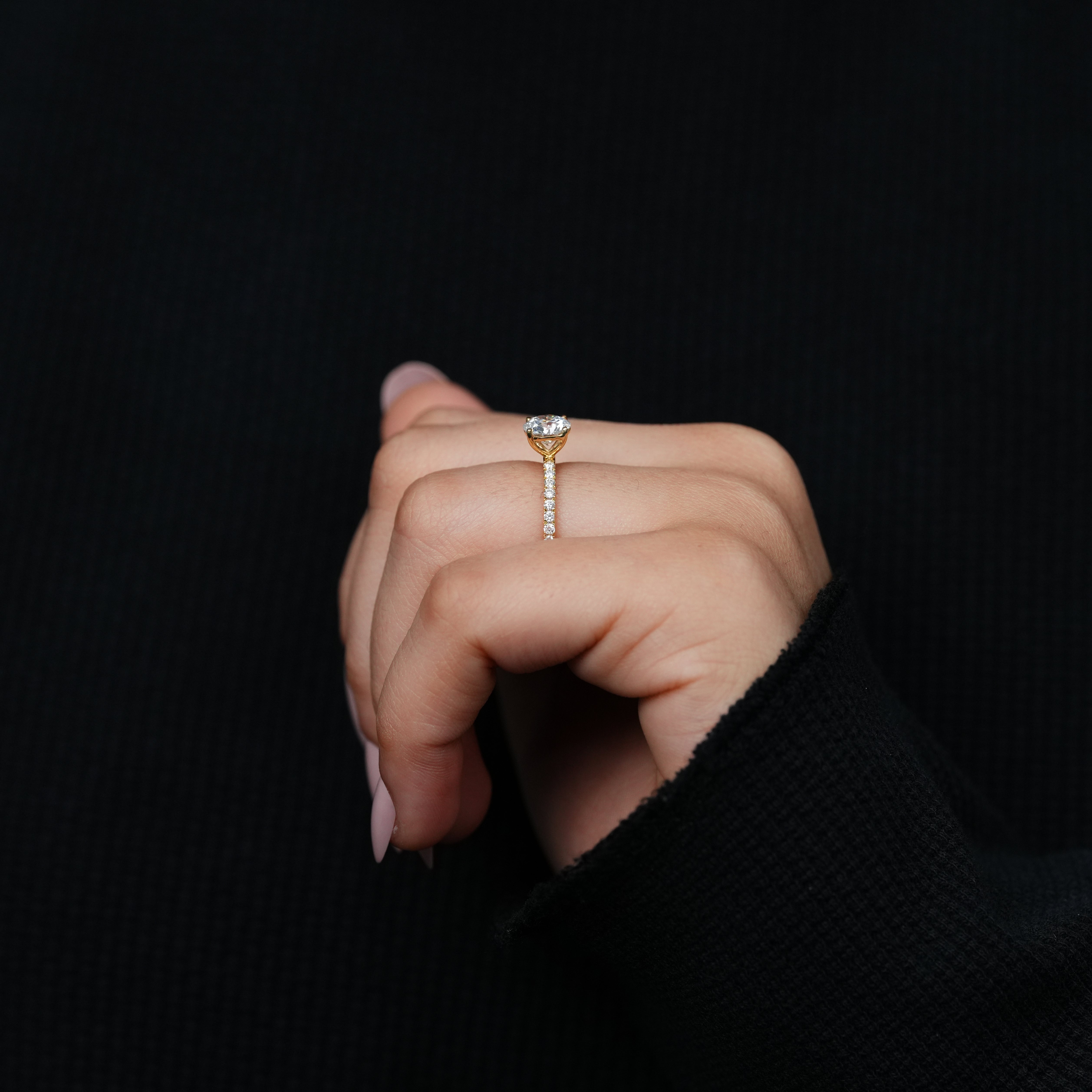 Lab grown diamond round cut ring thoughtful anniversary surprise for wife
