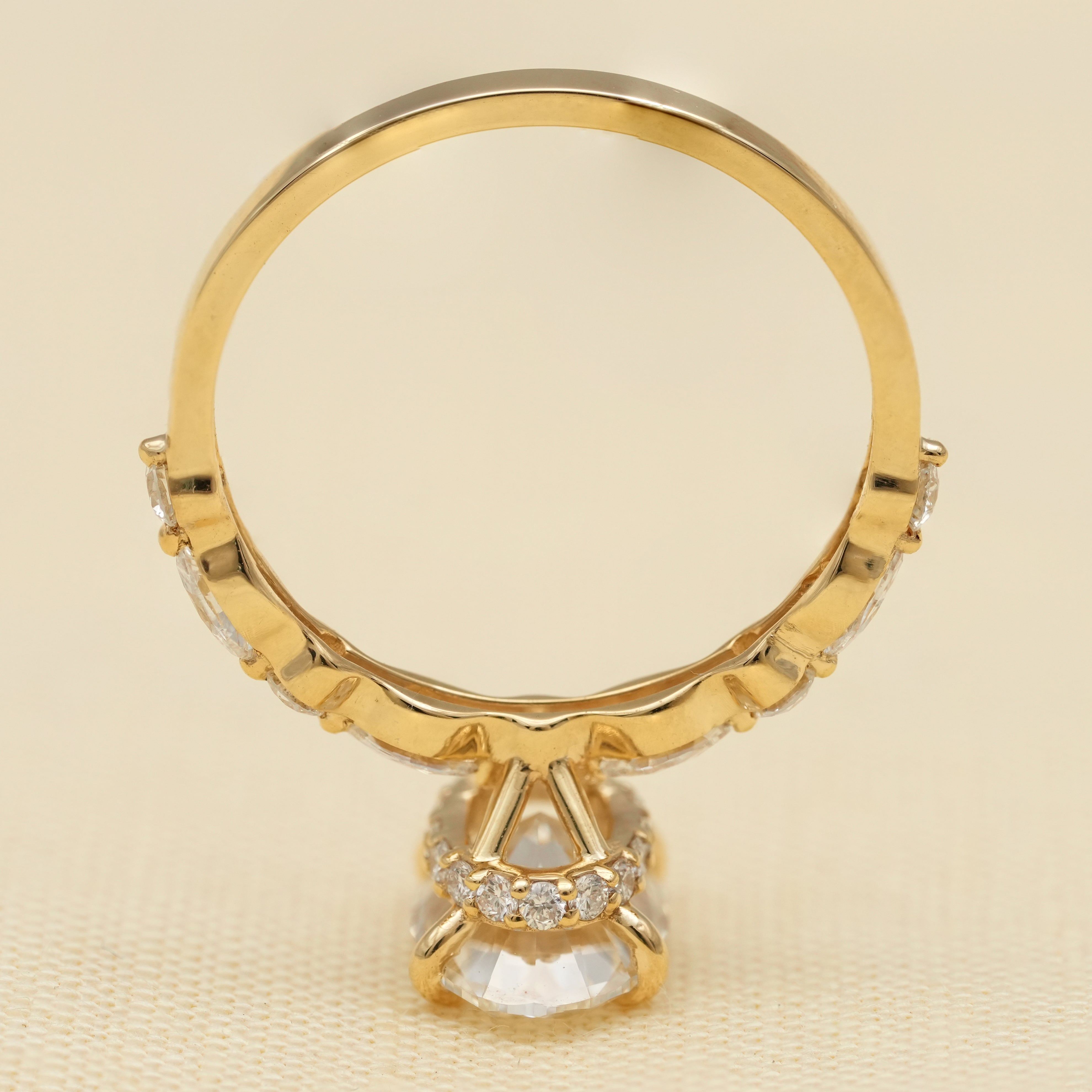Oval Cut Lab Grown Diamond Bridal Ring Set