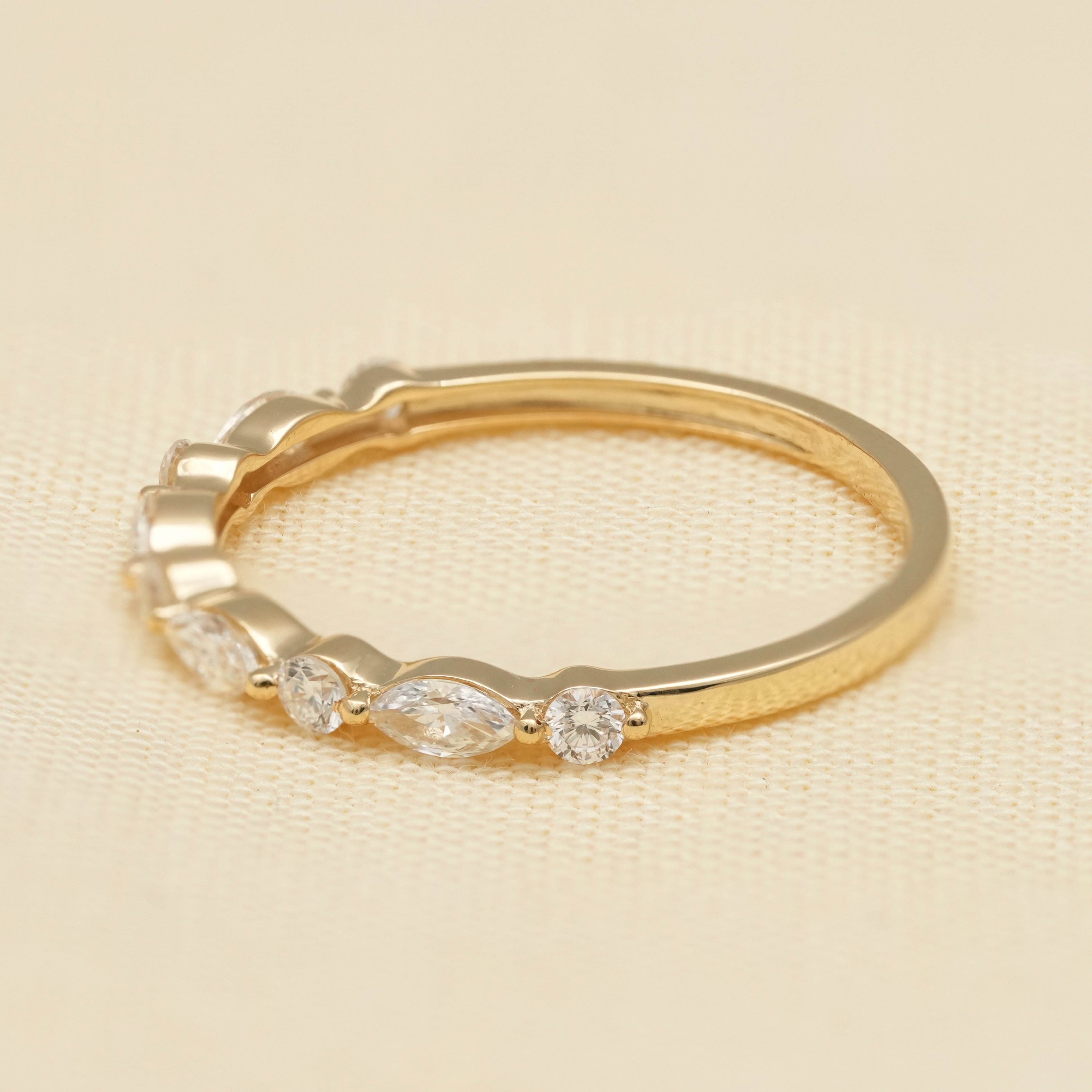 Oval Cut Lab Grown Diamond Bridal Ring Set