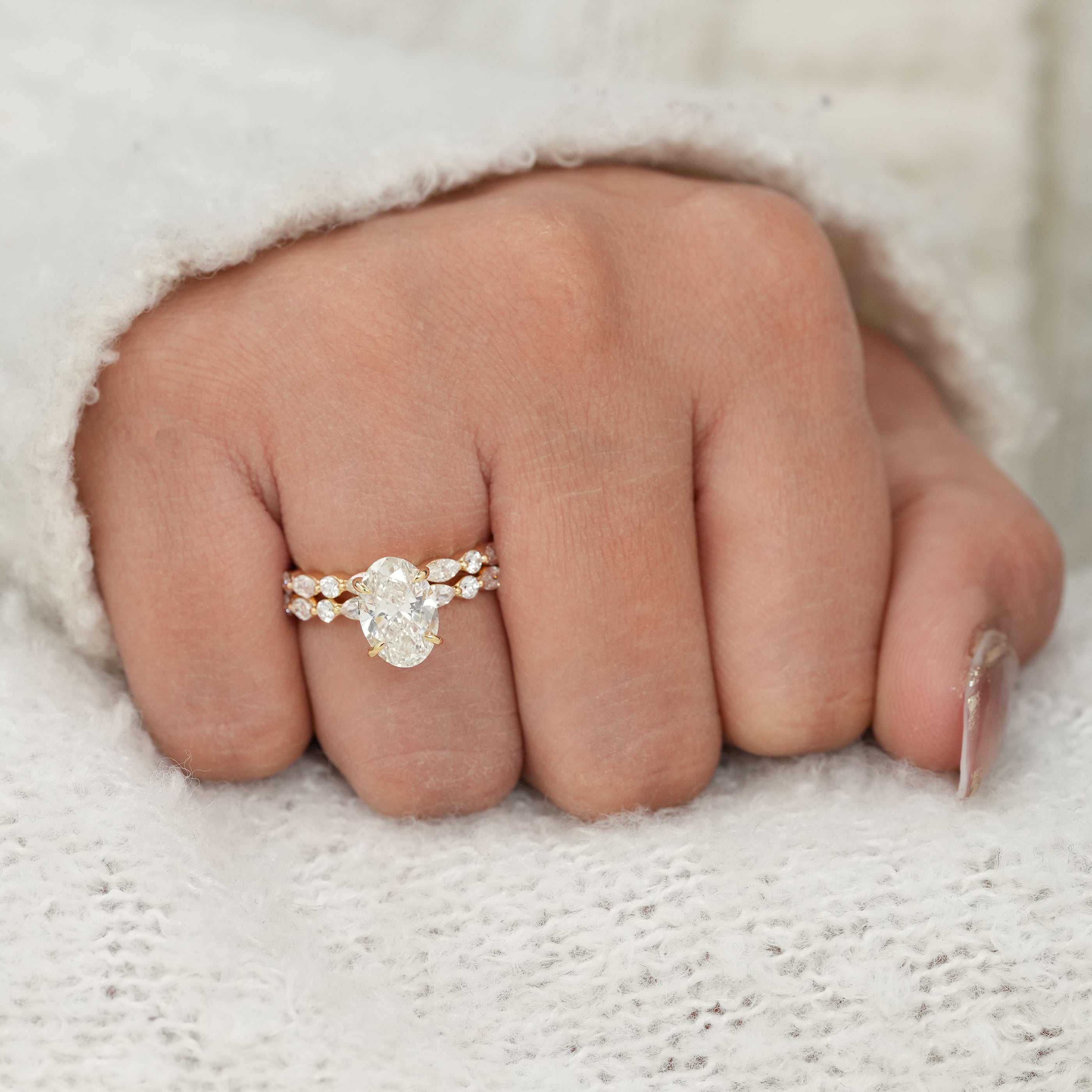Oval Cut Lab Grown Diamond Bridal Ring Set