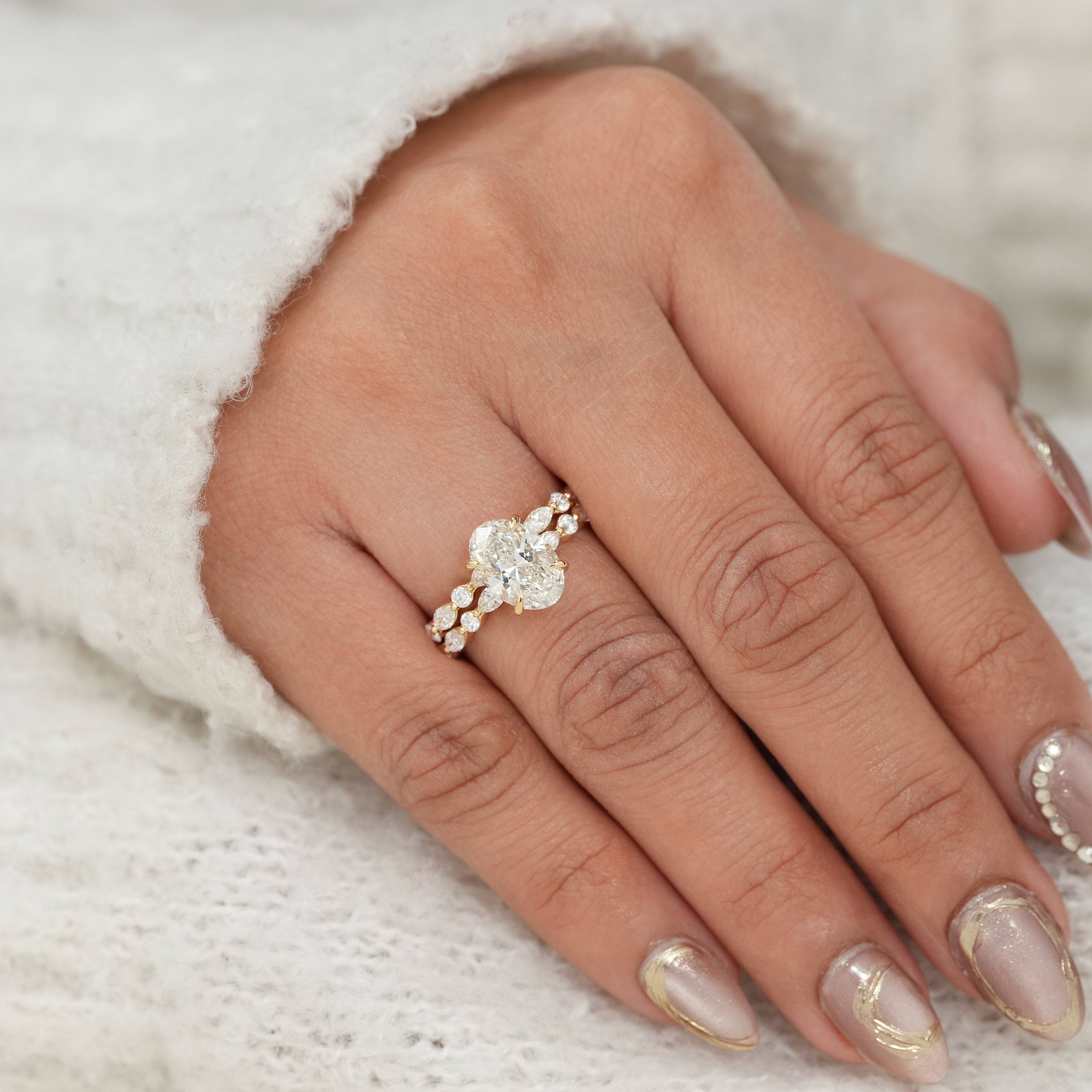Oval Cut Lab Grown Diamond Bridal Ring Set