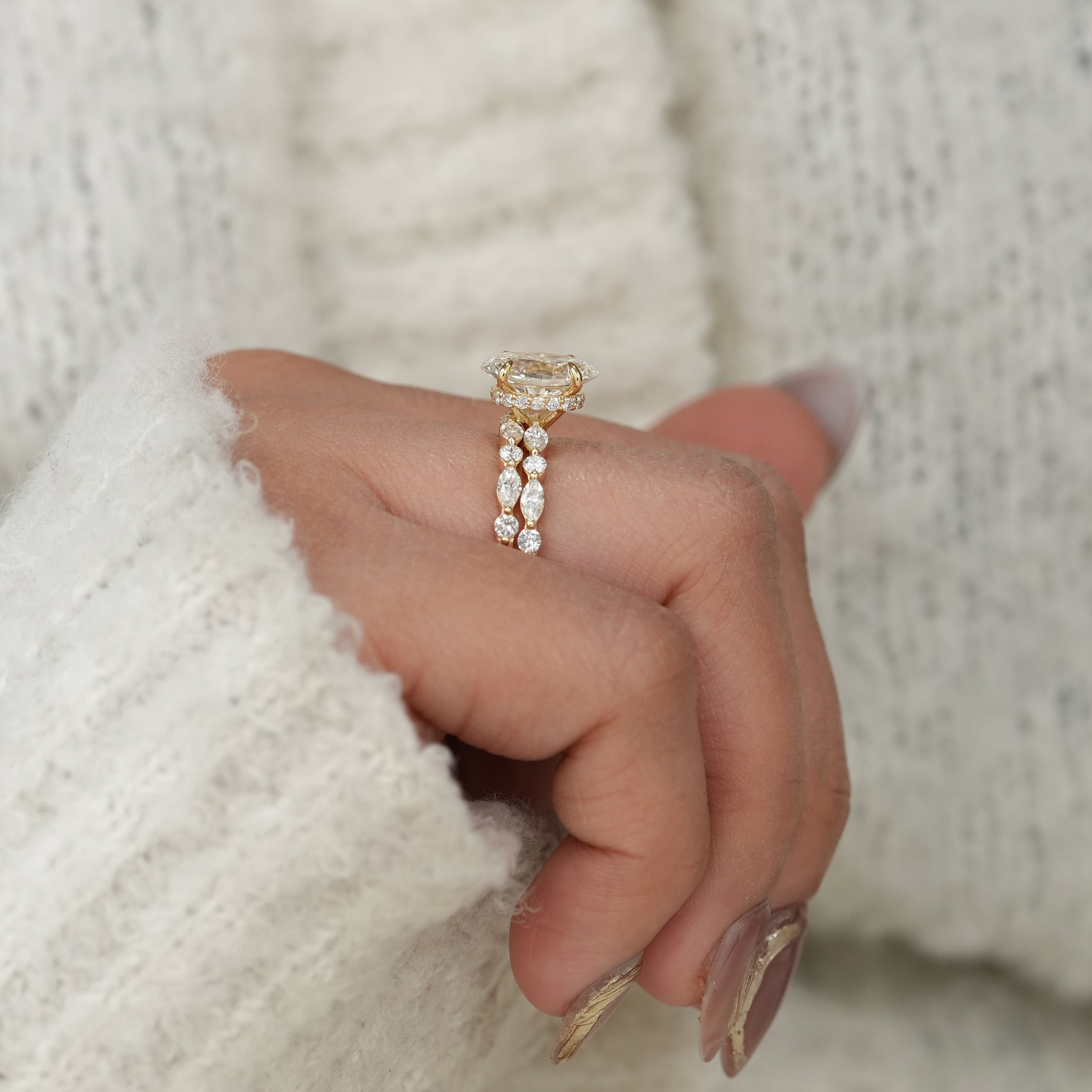 Oval Cut Lab Grown Diamond Bridal Ring Set