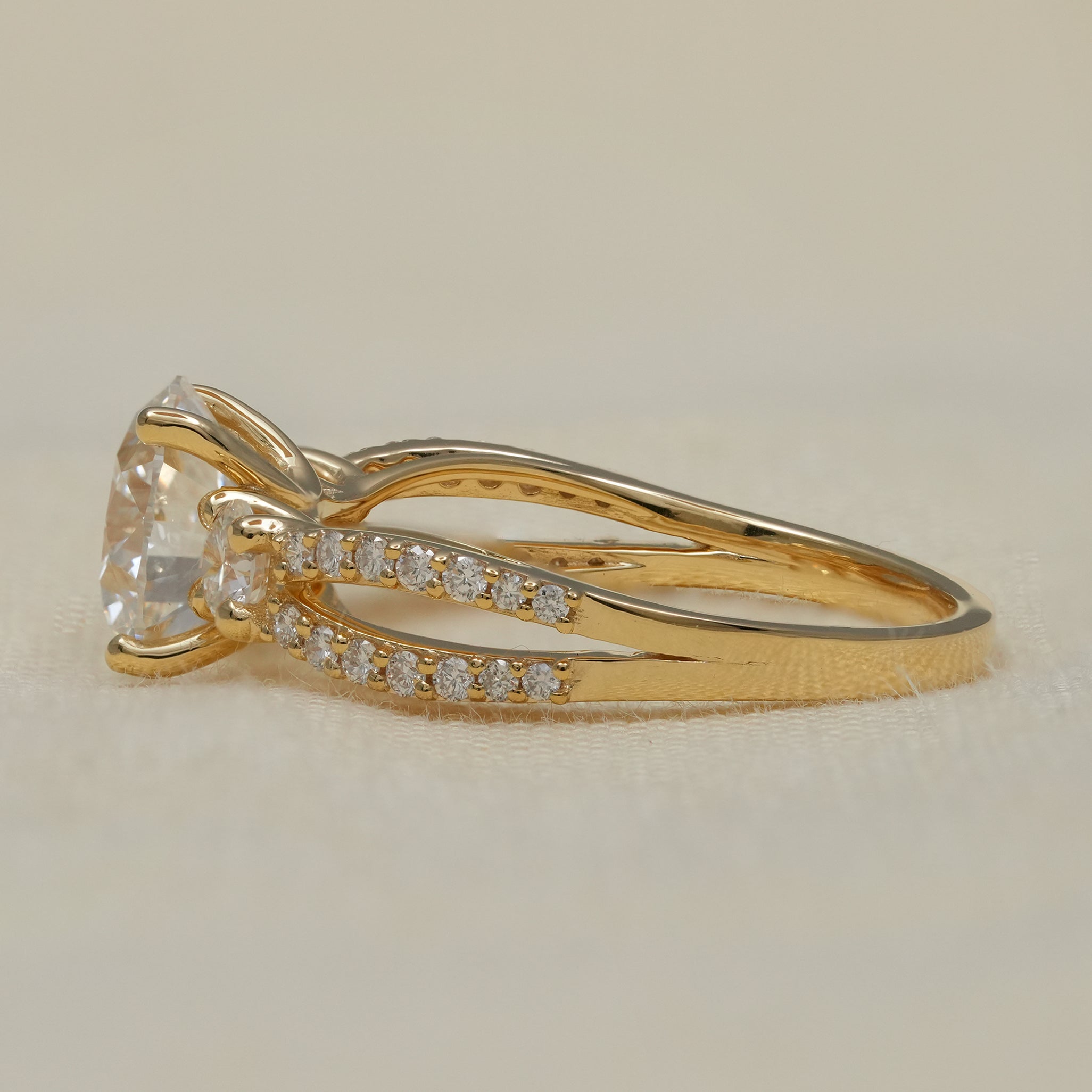 Three Stone Round Diamond Engagement Ring With Split Shank Band