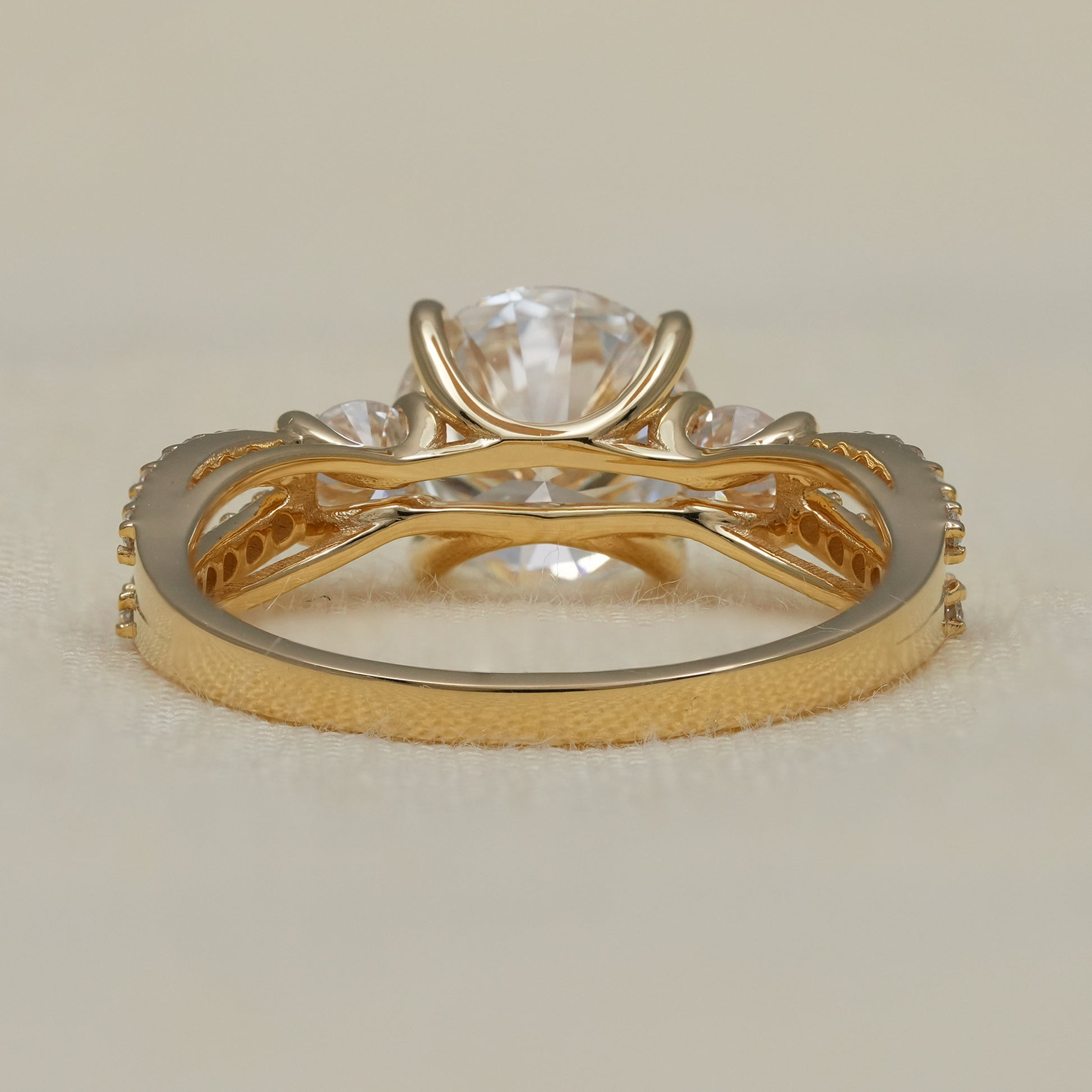 Three Stone Round Diamond Engagement Ring With Split Shank Band