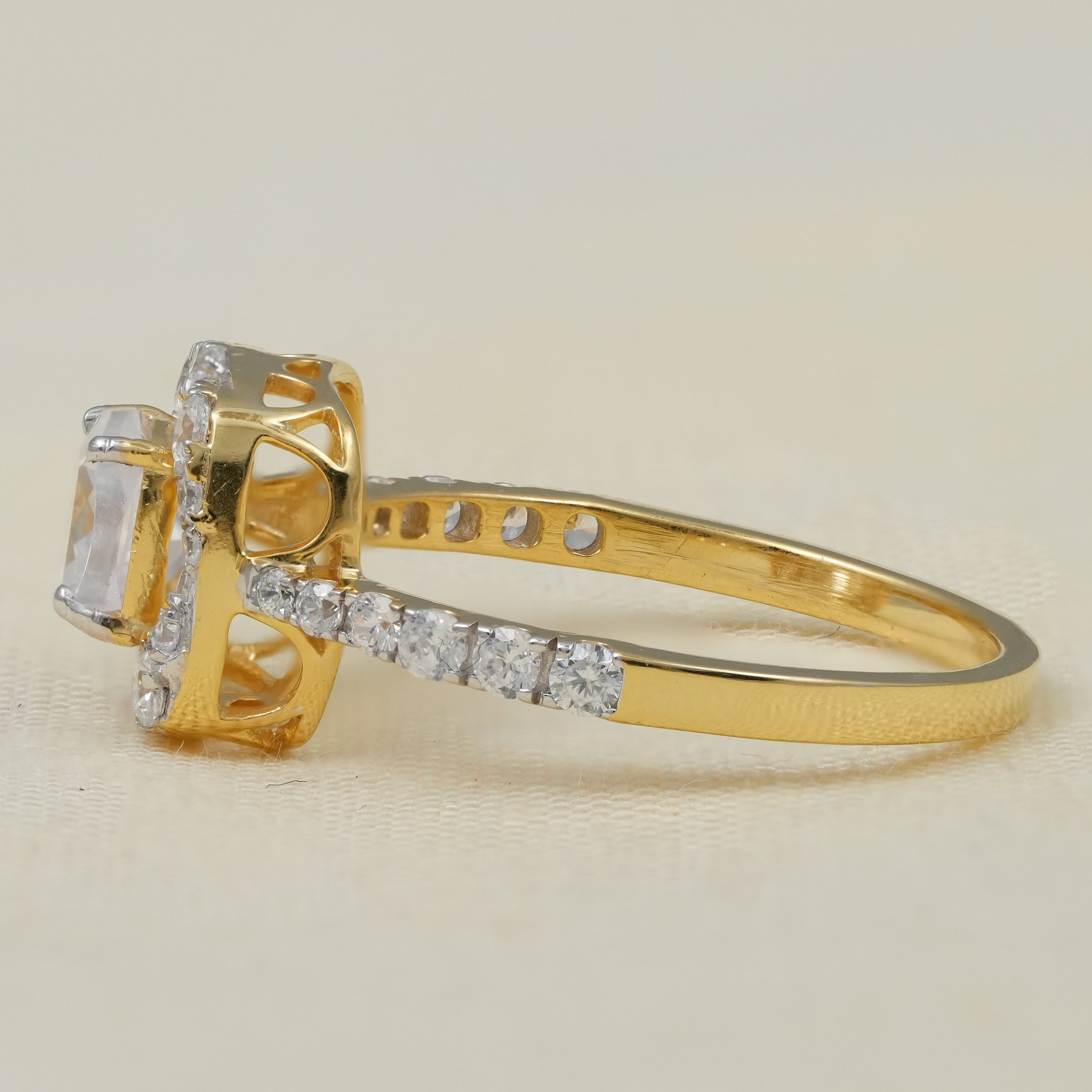 Round Lab Grown Diamond Halo Engagement Ring