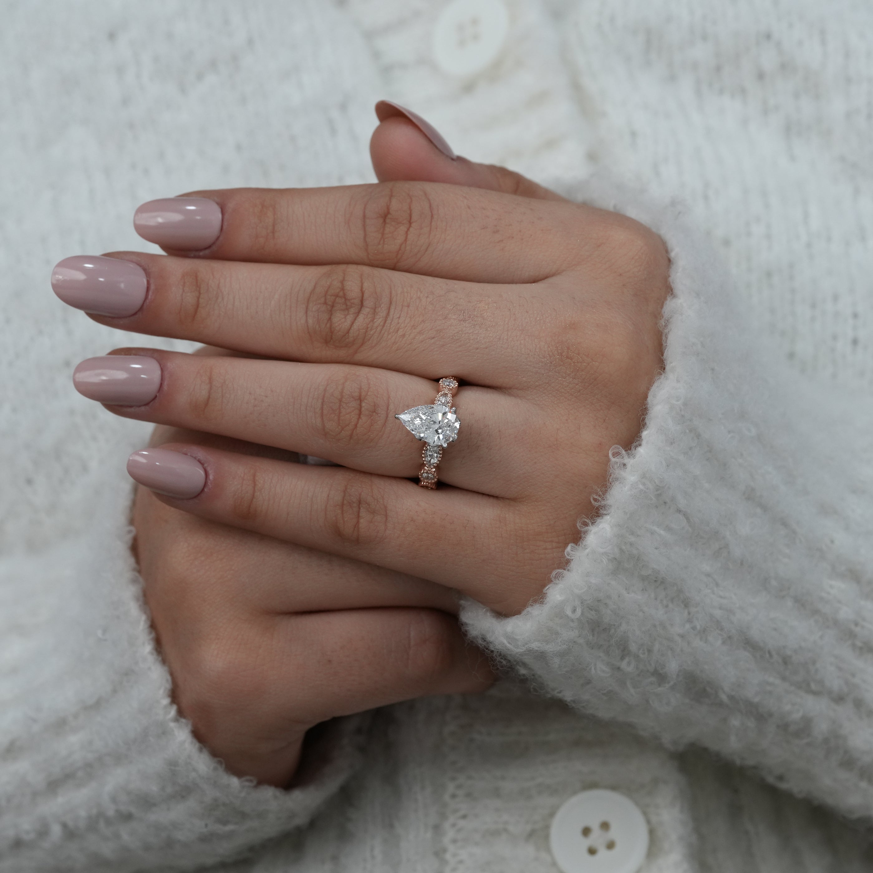 Luxury pear lab grown diamond ring with decorative band