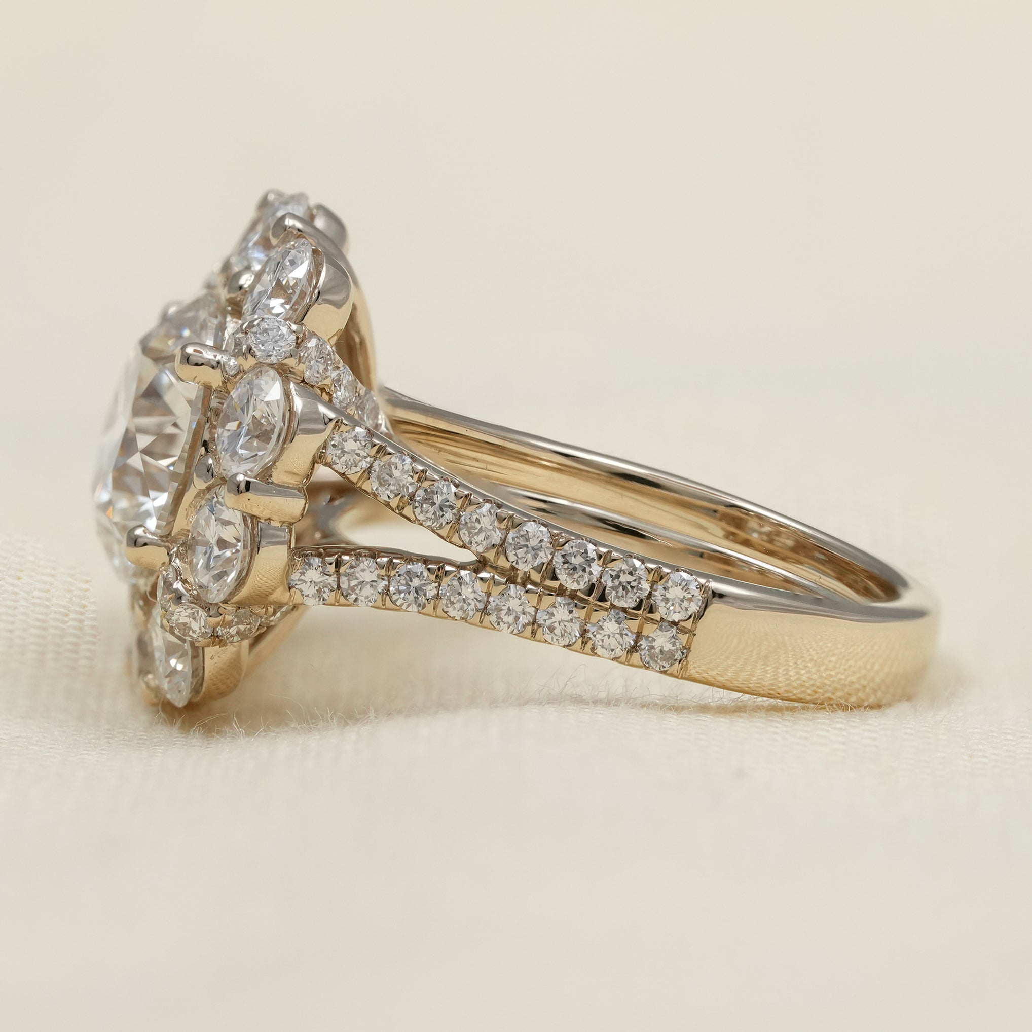 Luxury round lab grown diamond halo engagement ring