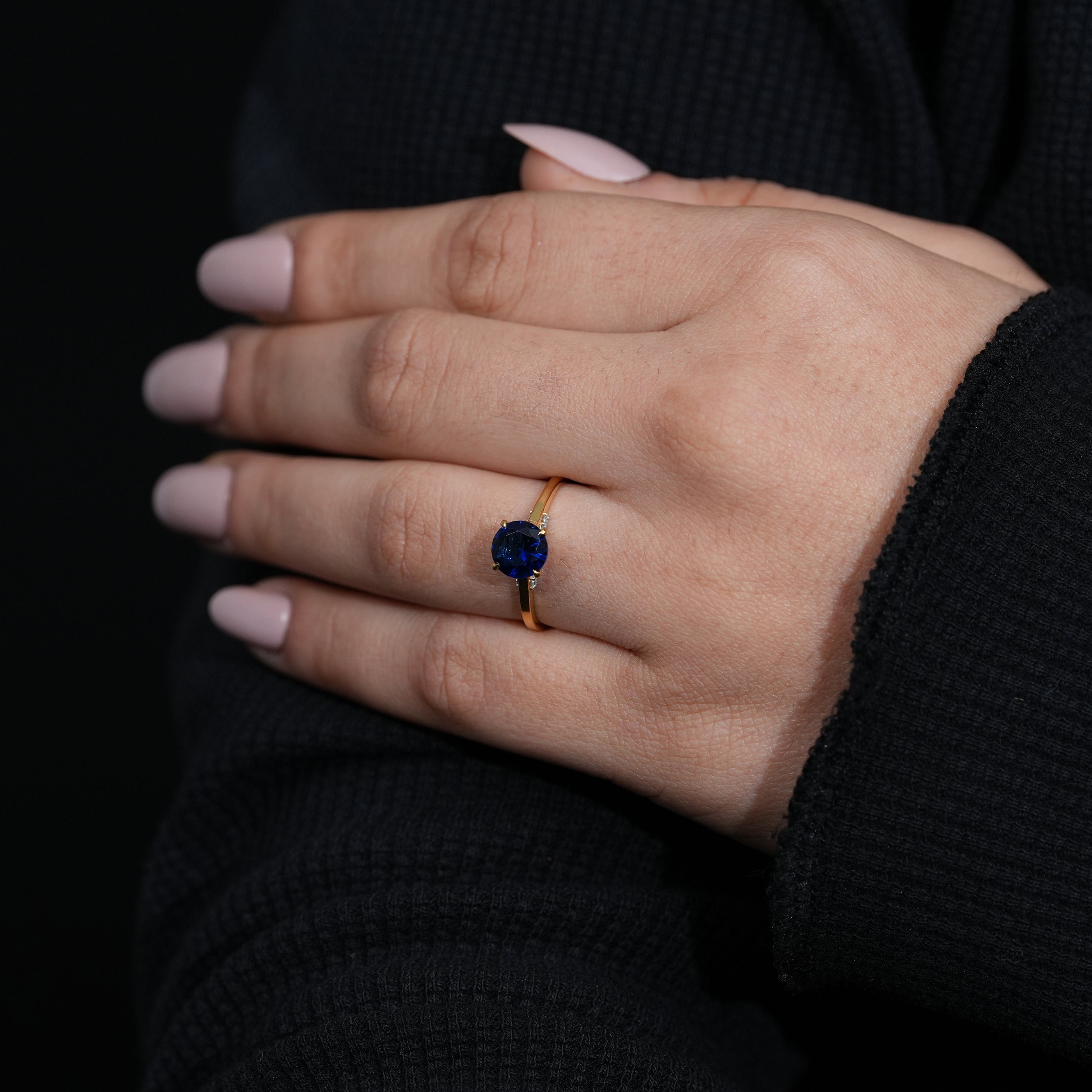 Elegant blue sapphire engagement style ring in gold