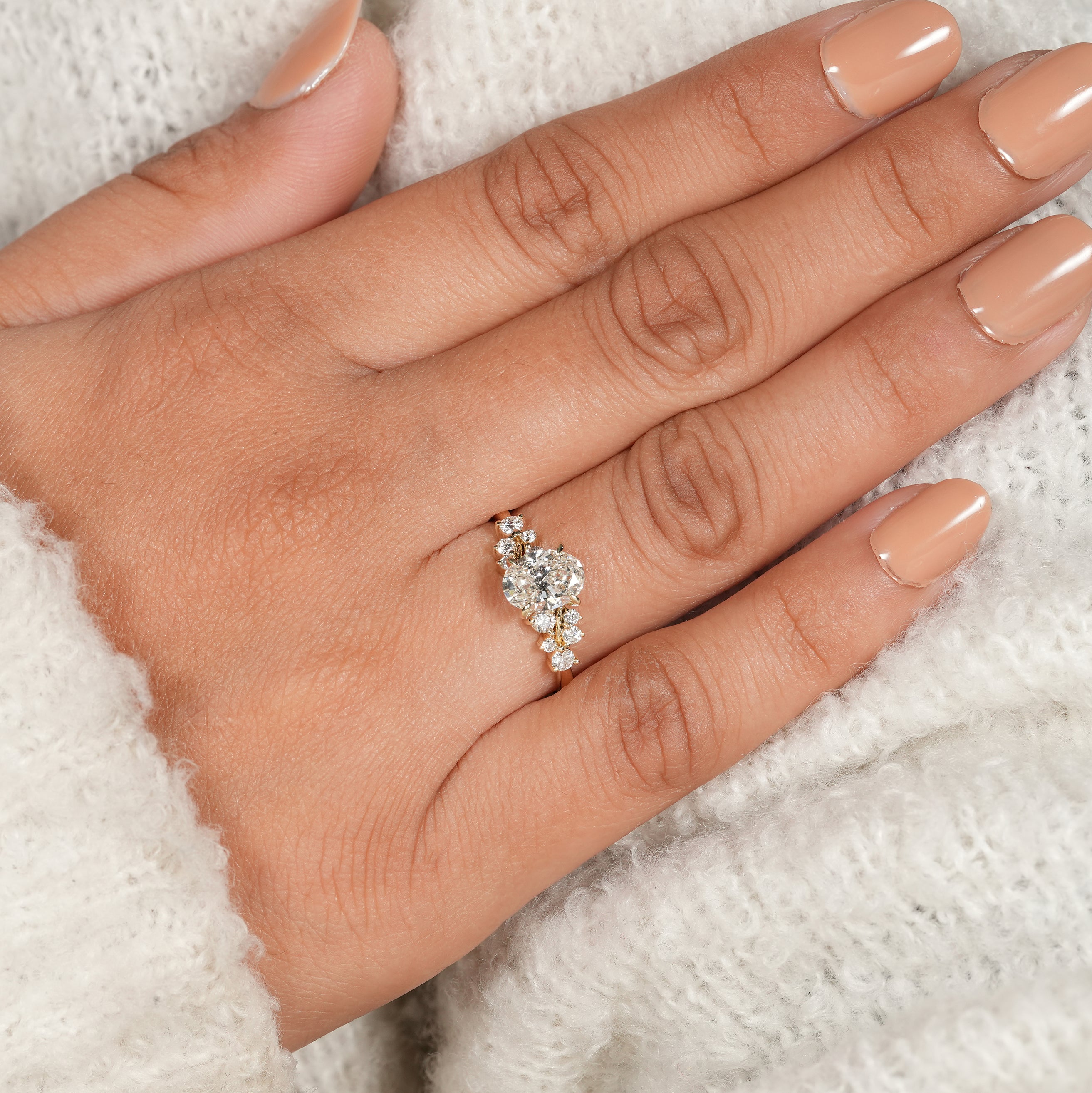 Delicate Gold Oval Lab Diamond Ring with Sparkling Cluster Design