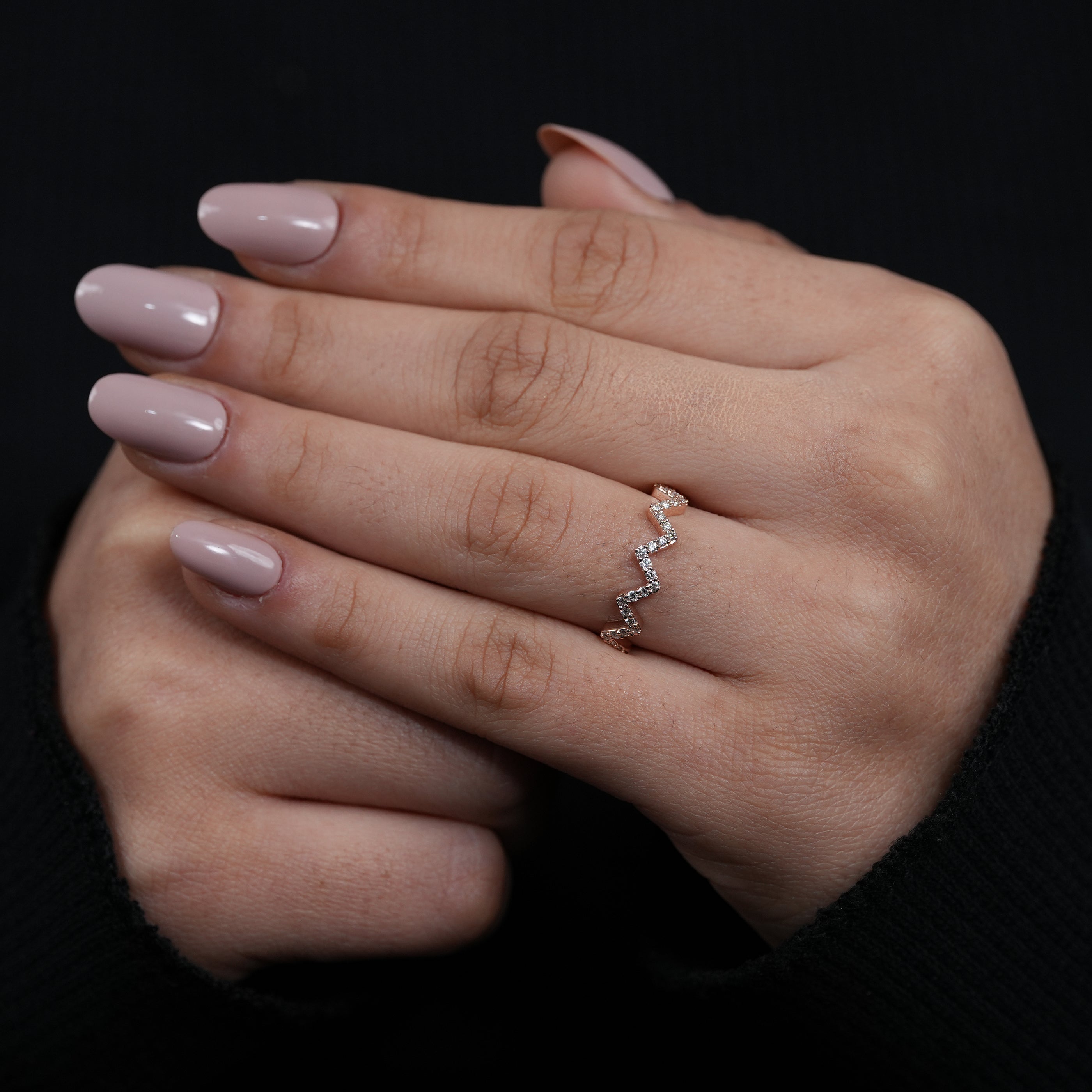Two tone rose gold chevron band set with lab grown diamonds