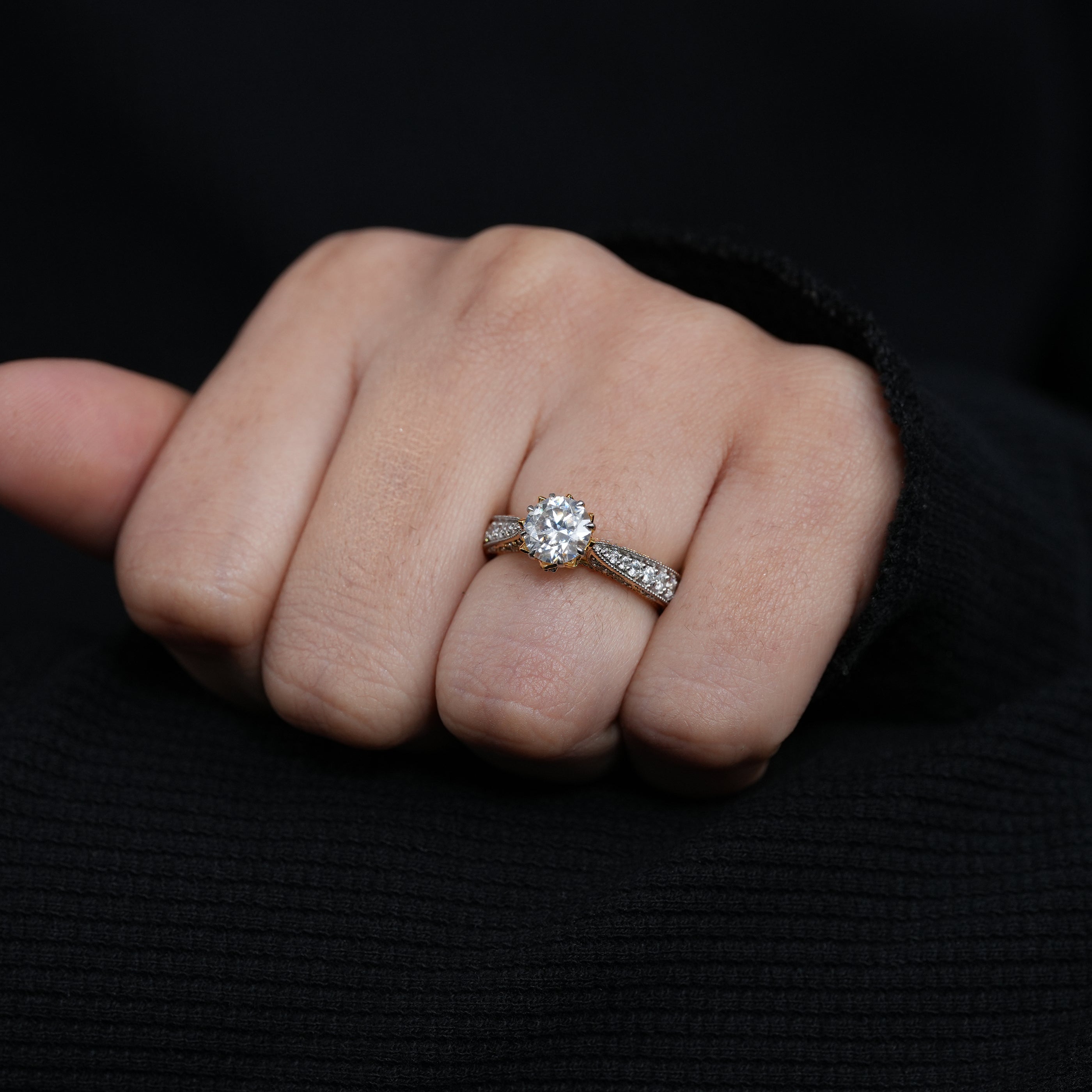 Vintage style lab grown diamond engagement ring milgrain band