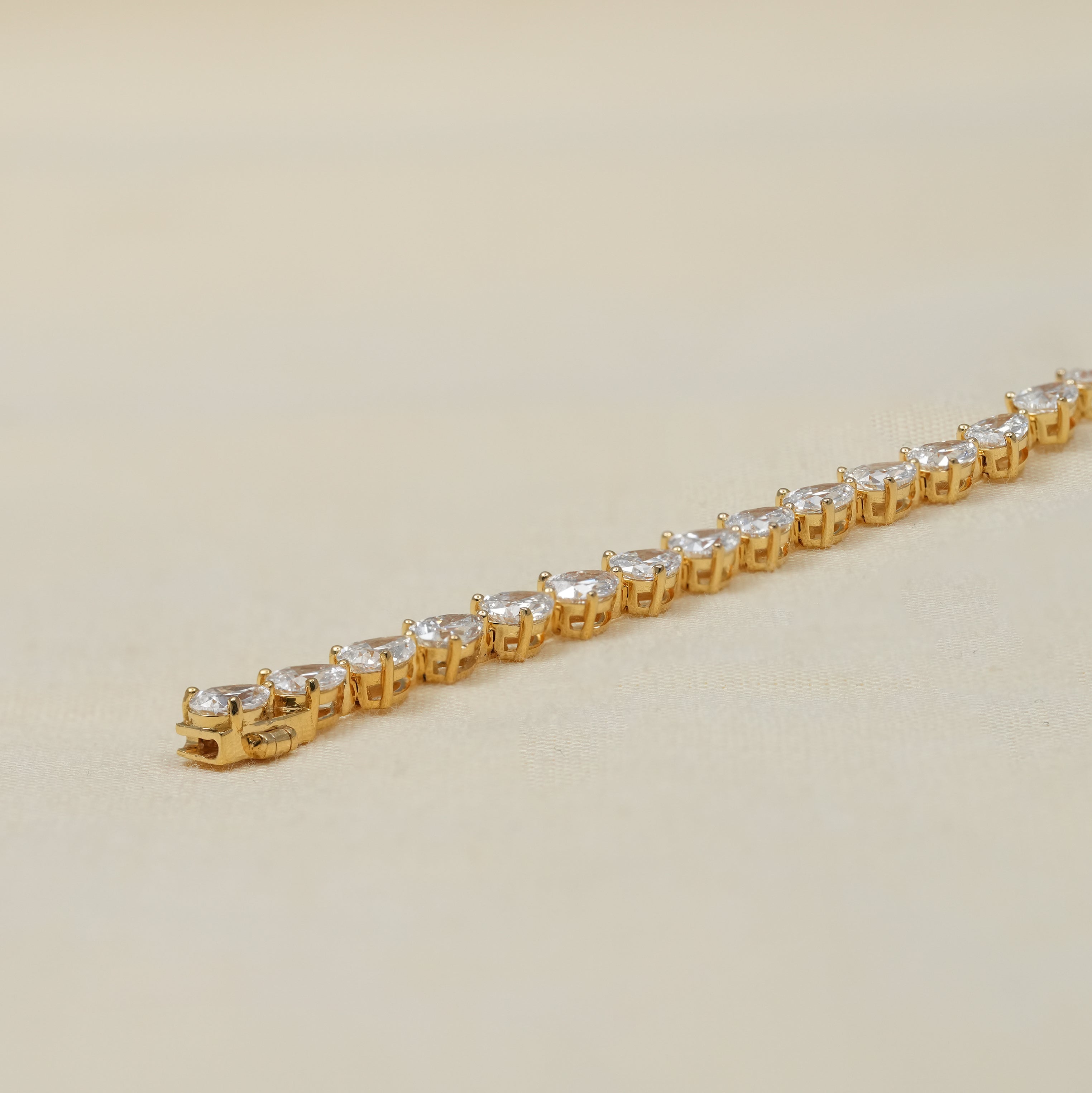 Timeless pear lab grown diamond bracelet for special occasions