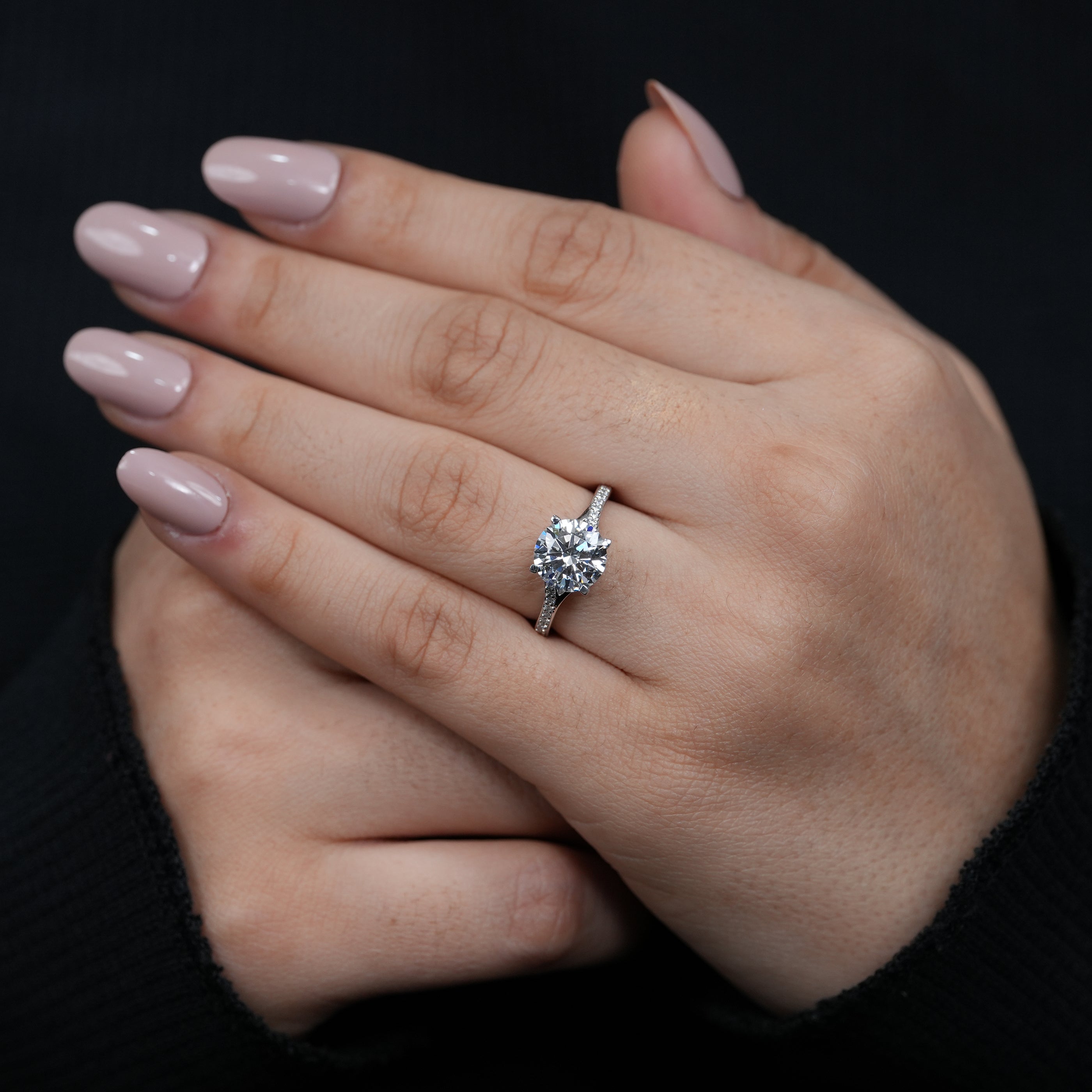 Fine jewelry round lab grown diamond solitaire ring elegant white gold