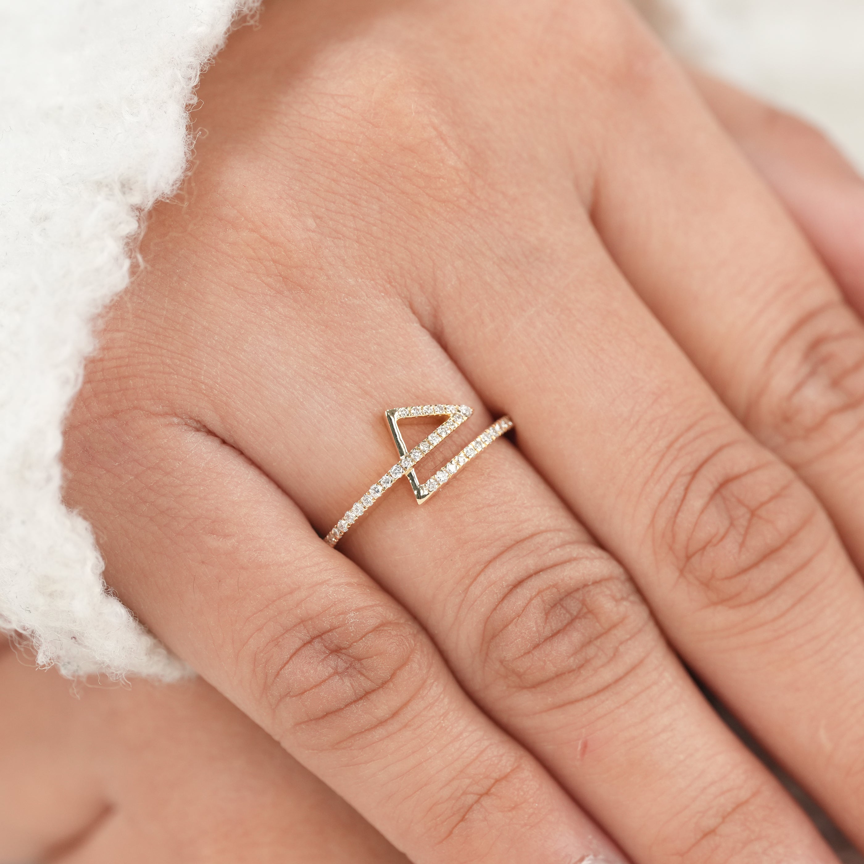 Triangle Lab Diamond Wedding Ring with Pavé Band
