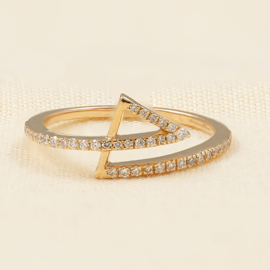 Triangle Lab Diamond Wedding Ring with Pavé Band