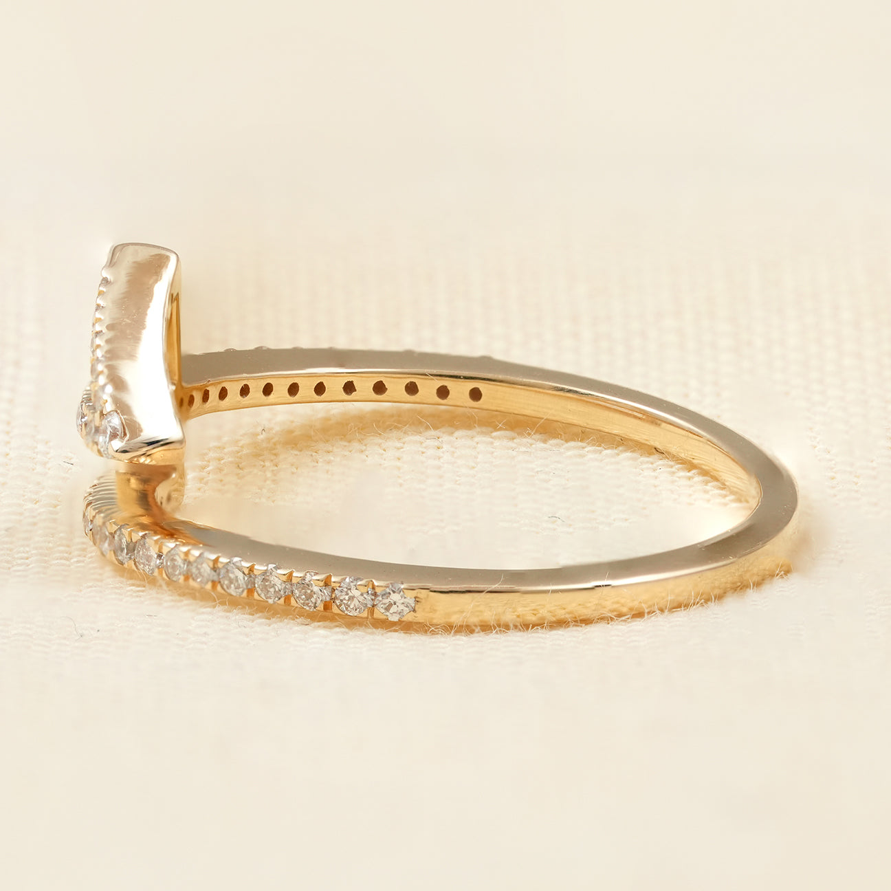Triangle Lab Diamond Wedding Ring with Pavé Band