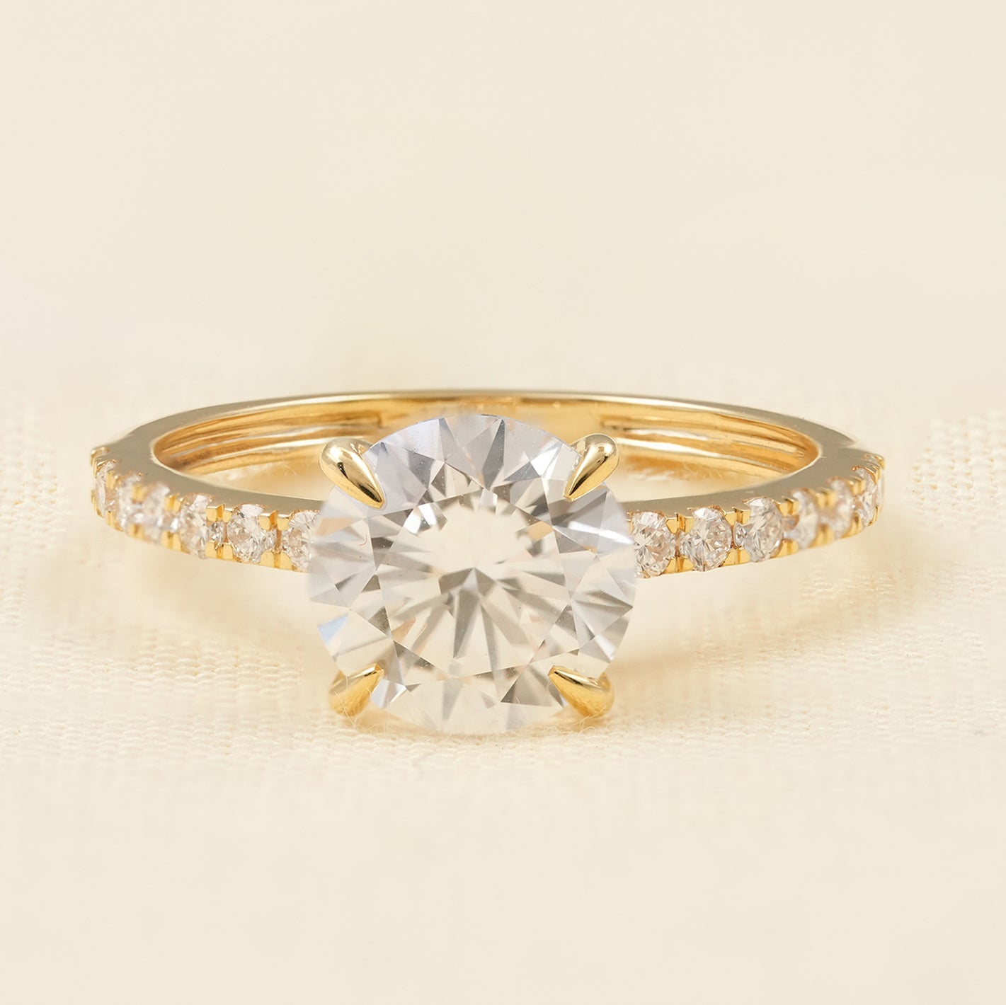 Classic Round Lab Diamond Solitaire Ring with Pavé Band
