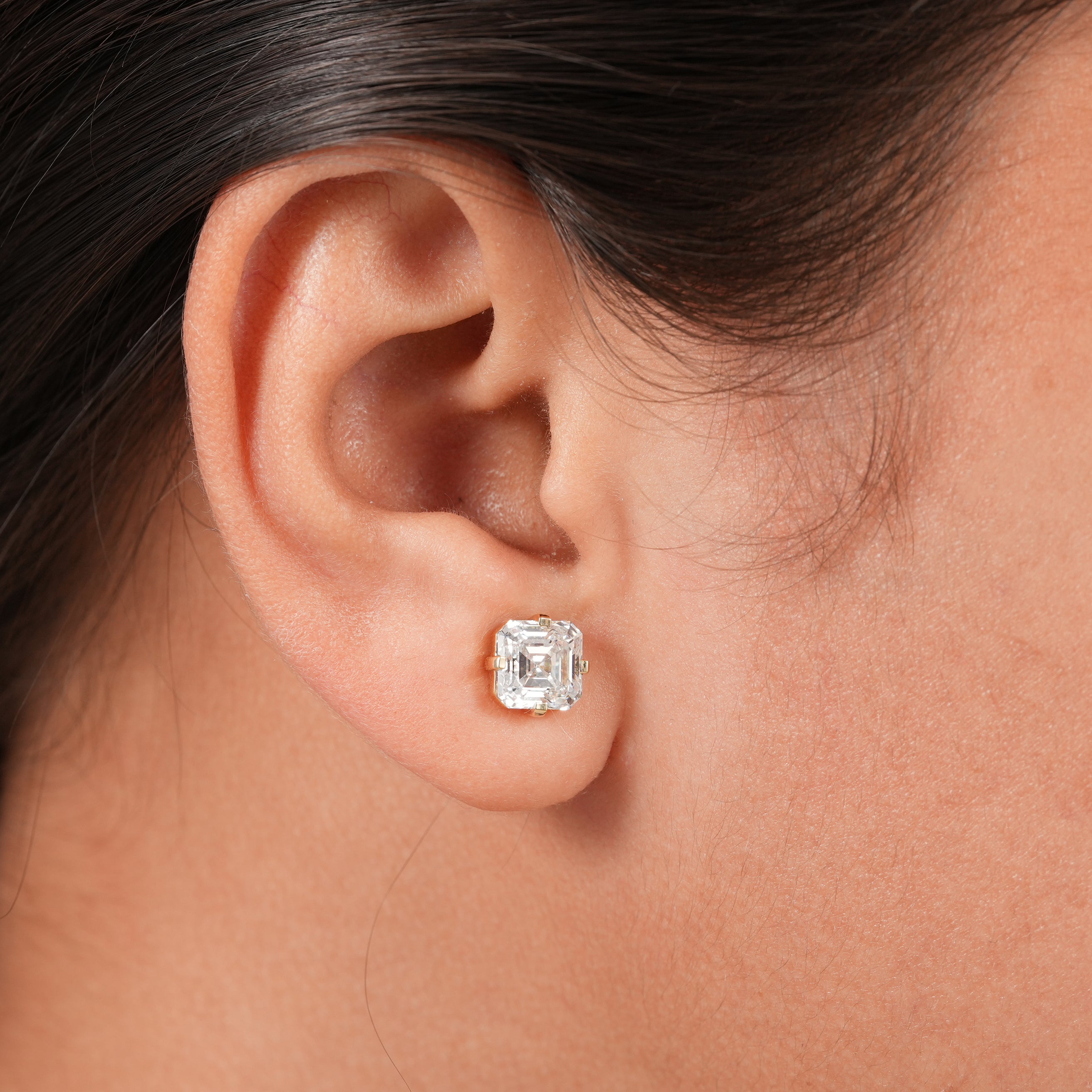 Modern luxury diamond stud earrings featuring Asscher cut lab diamonds
