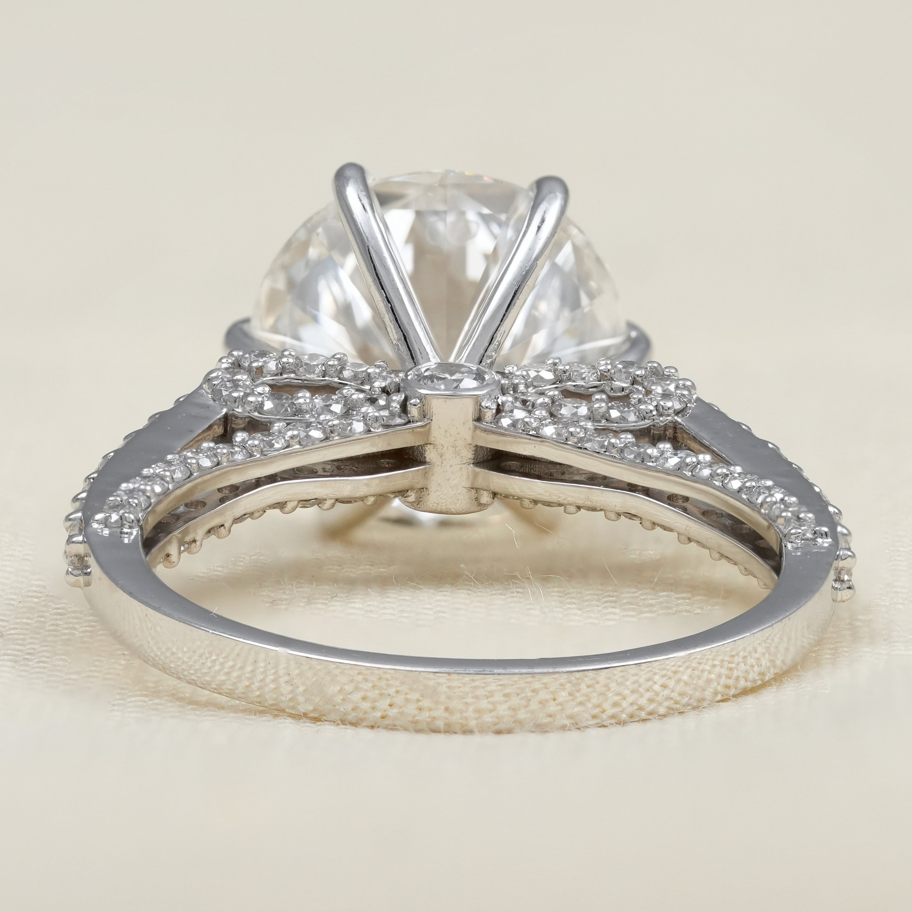 Vintage Bow Detail Round Cut Lab Diamond Engagement Ring