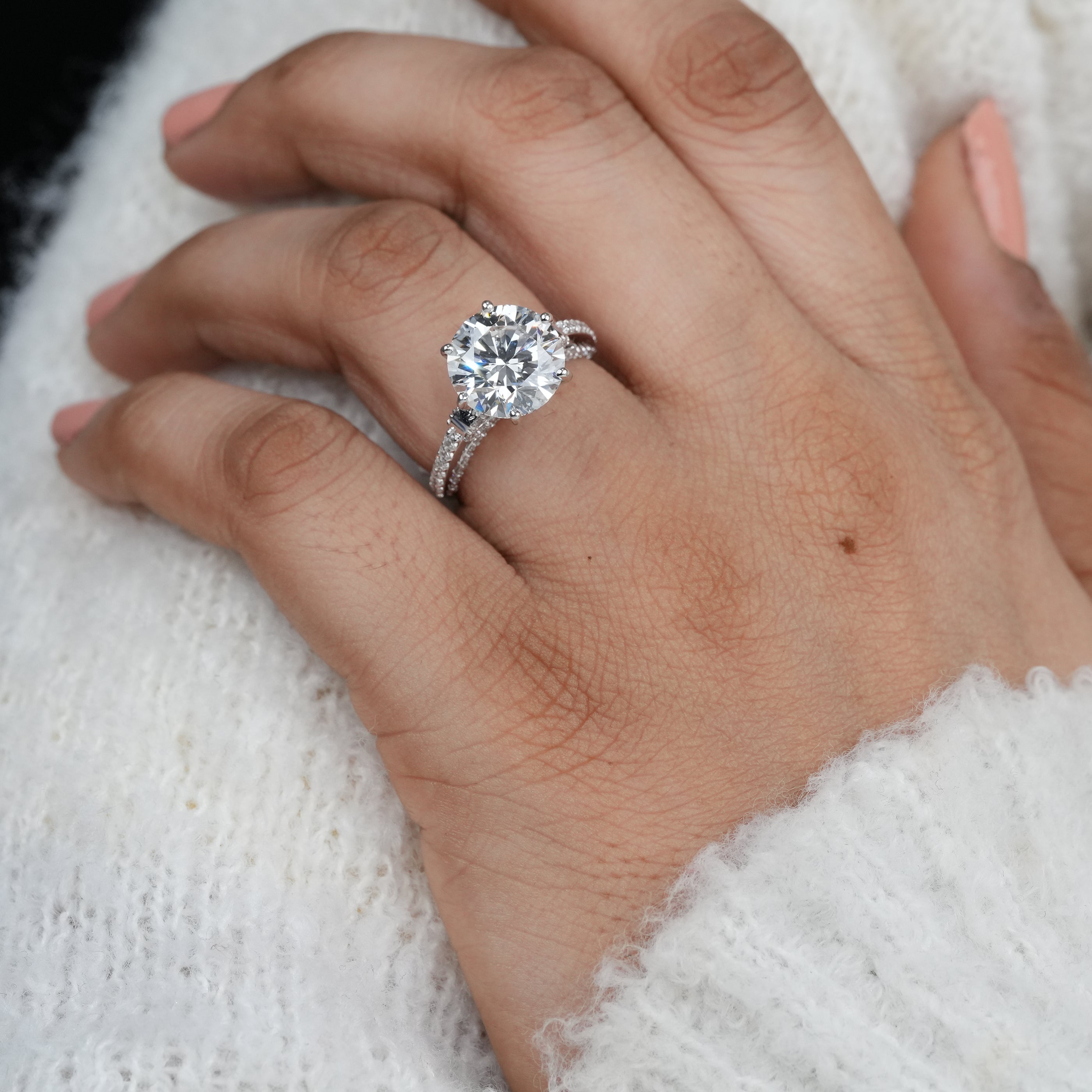 Vintage Bow Detail Round Cut Lab Diamond Engagement Ring