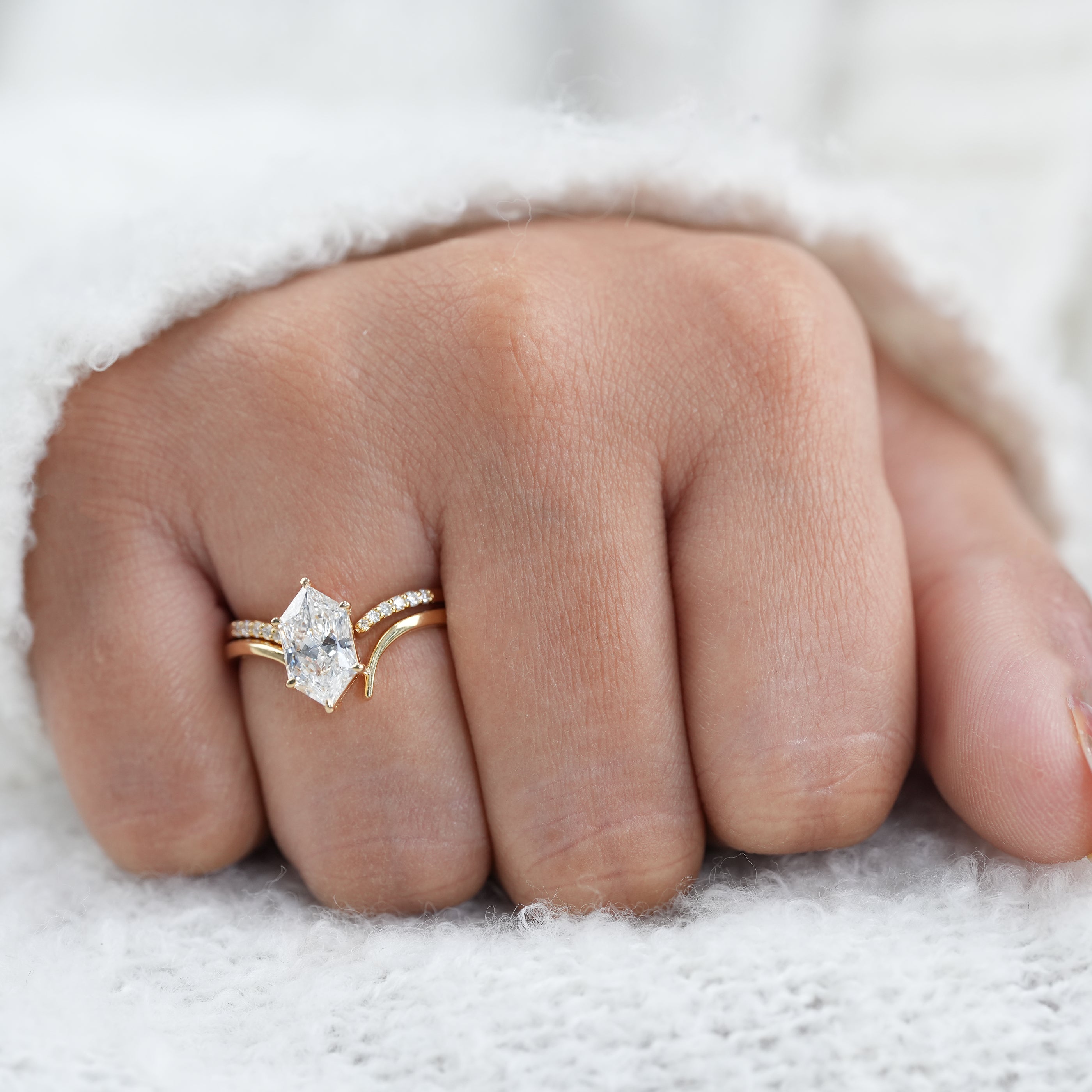 Luxury Hexagon Lab Diamond Solitaire with Curved Band Ring Set