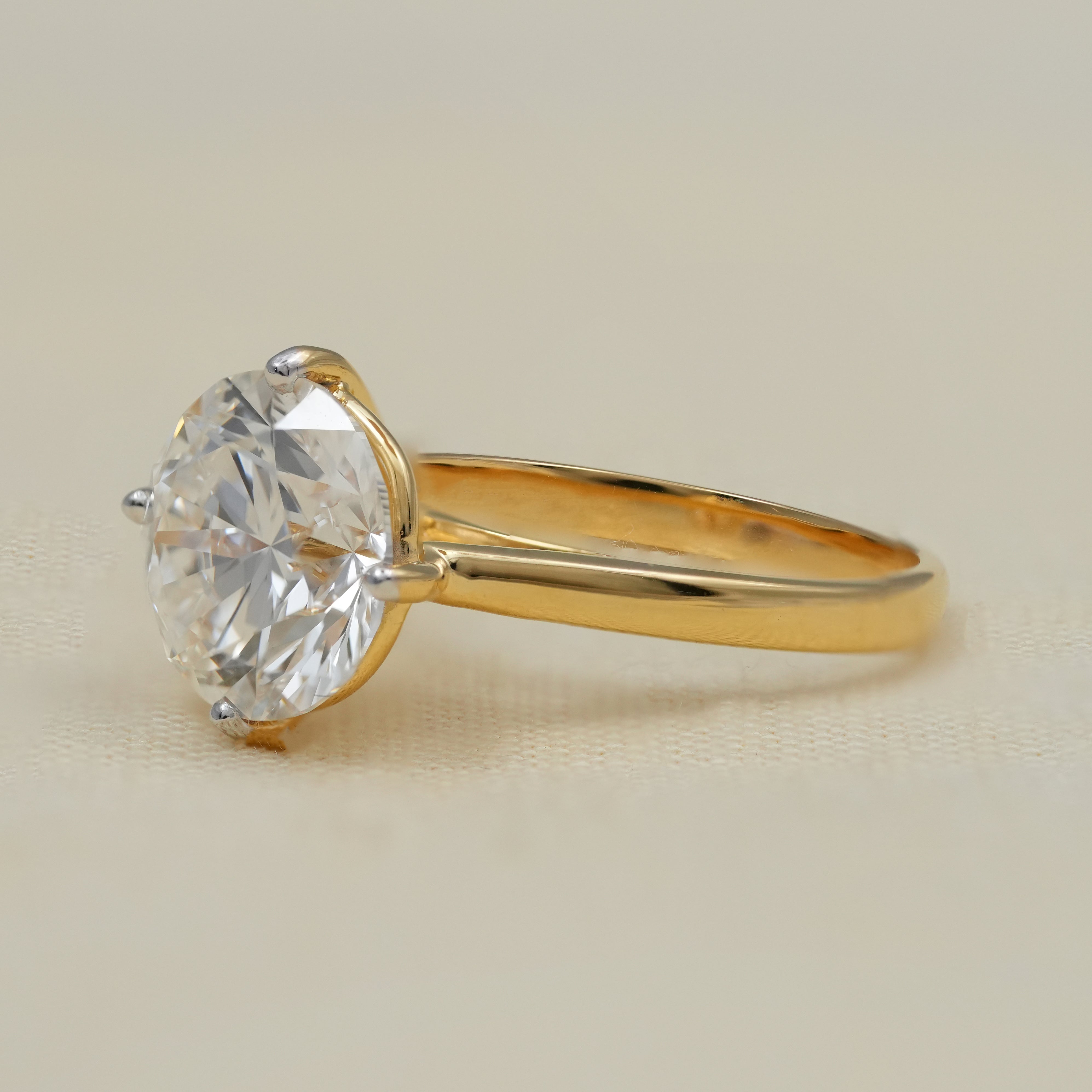 Round Lab Grown Diamond Solitaire Engagement Ring