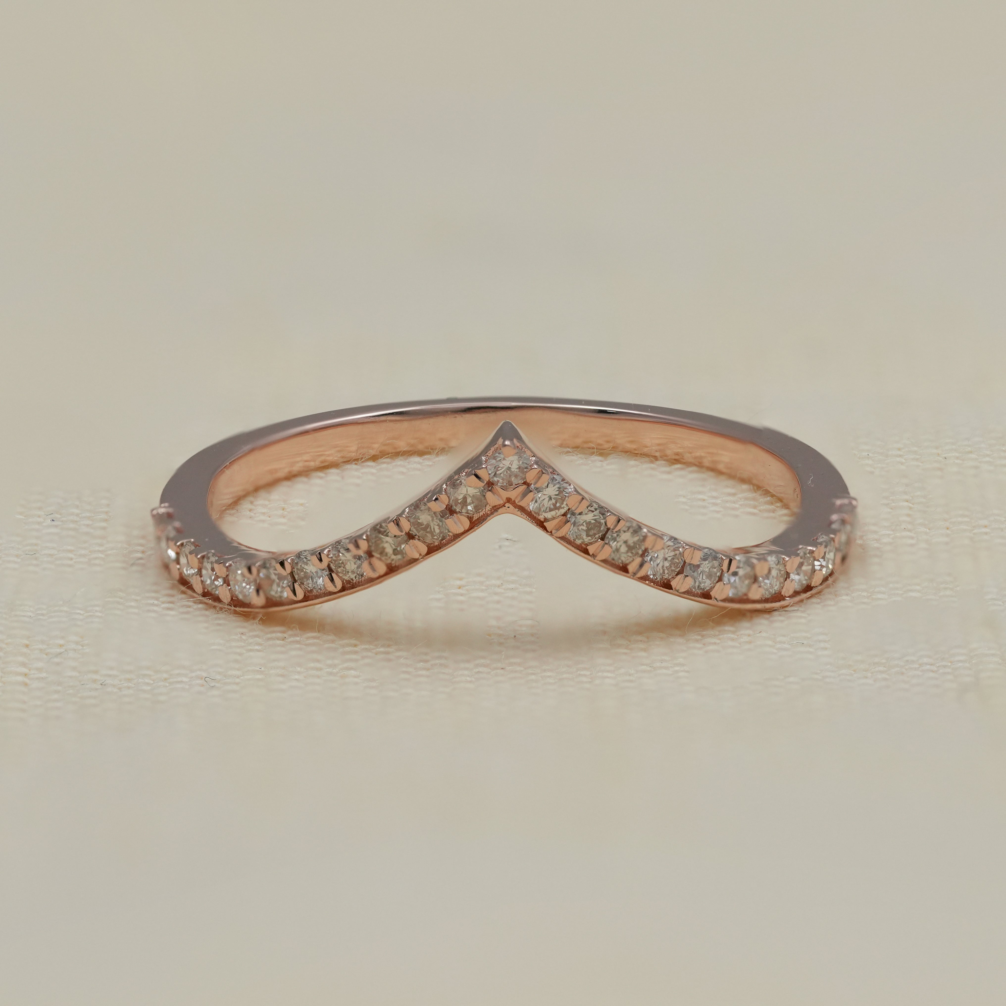 V Shape Lab Diamond Curved Minimalist Wedding Band