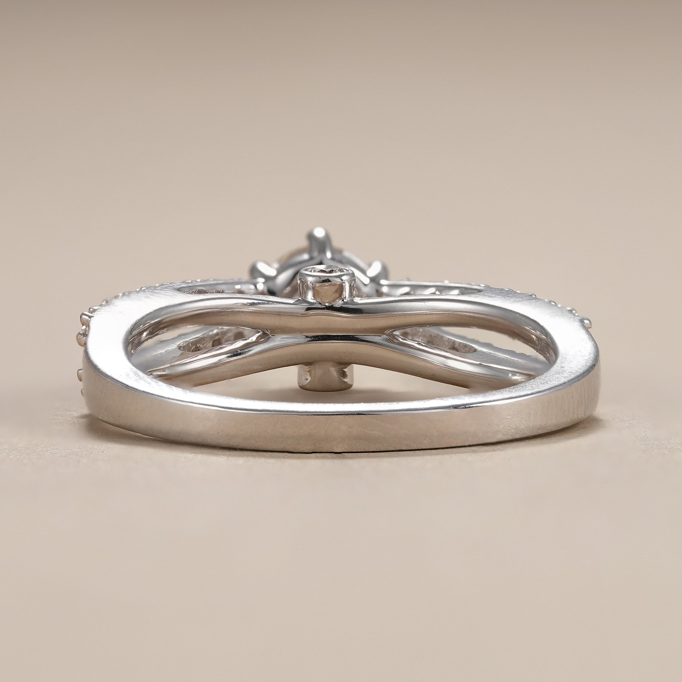 Round Cut Lab Diamond Engagement Ring With Split Shank Band