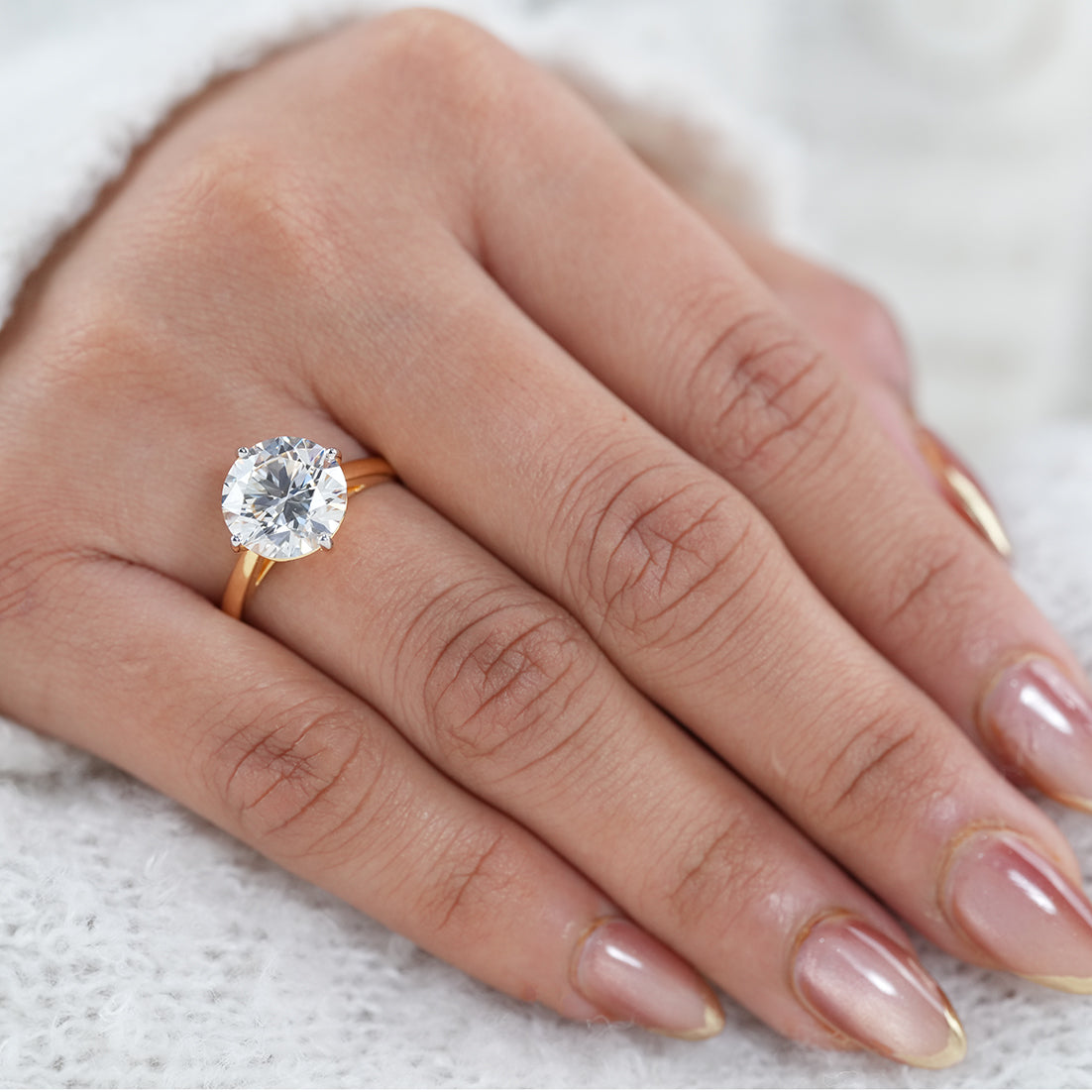 Round Lab Grown Diamond Solitaire Engagement Ring