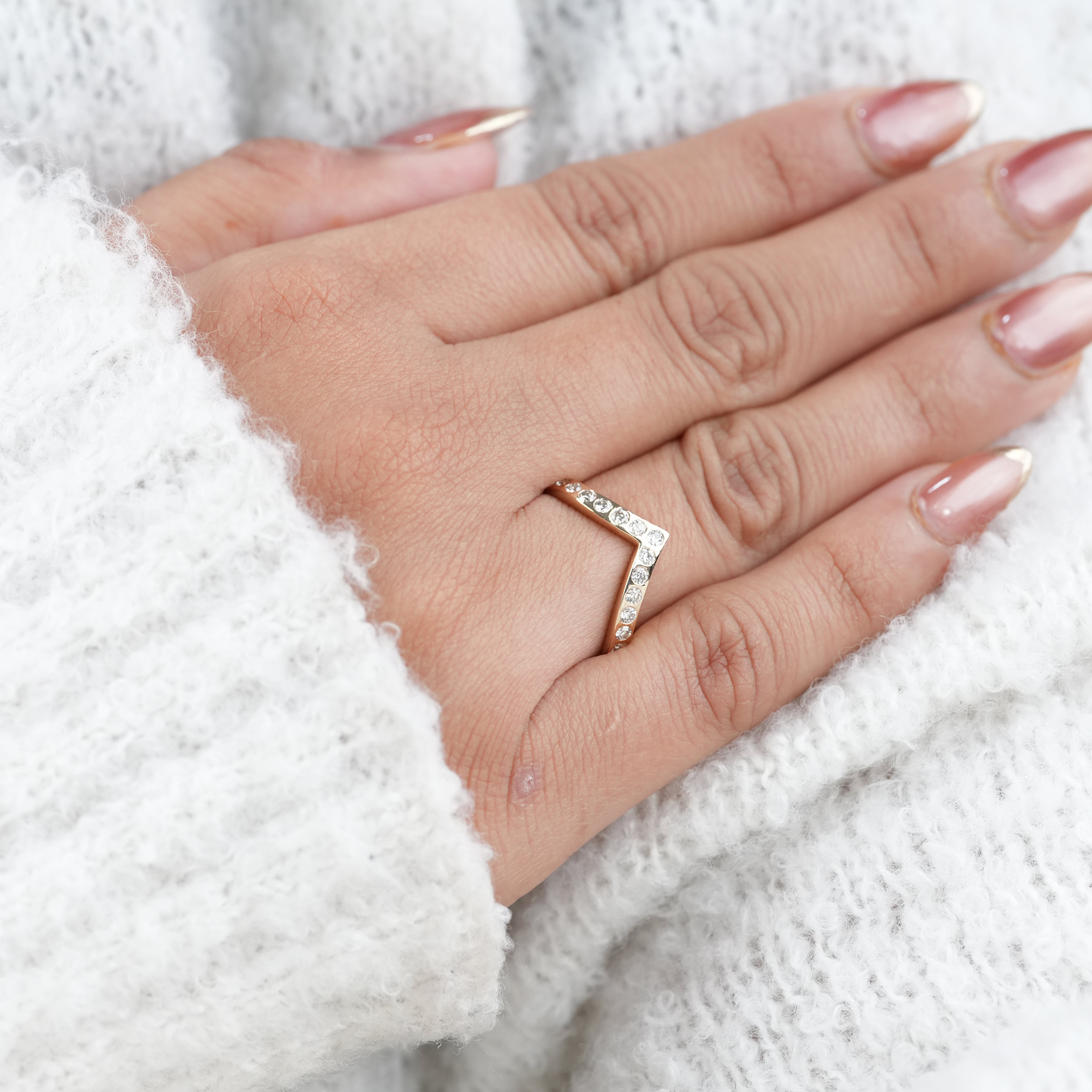 Luxury V Shape Lab Diamond Bezel Set Gold Stackable Ring