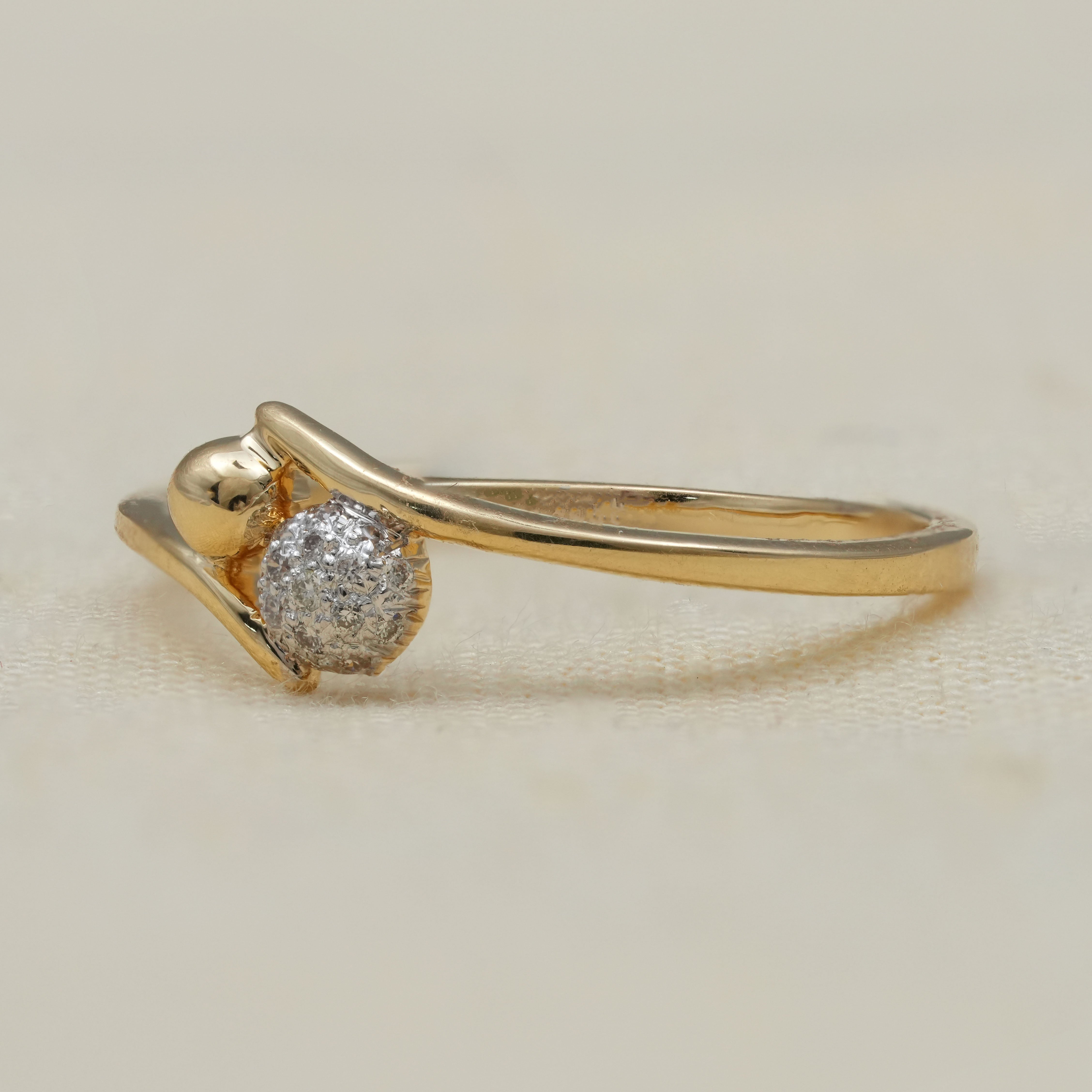 Minimalist Lab Diamond Modern Wedding Ring