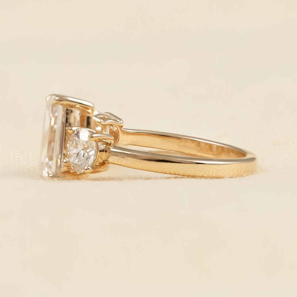 Luxury Pear and Emerald Cut Diamond Ring for Women Bridal Jewelry