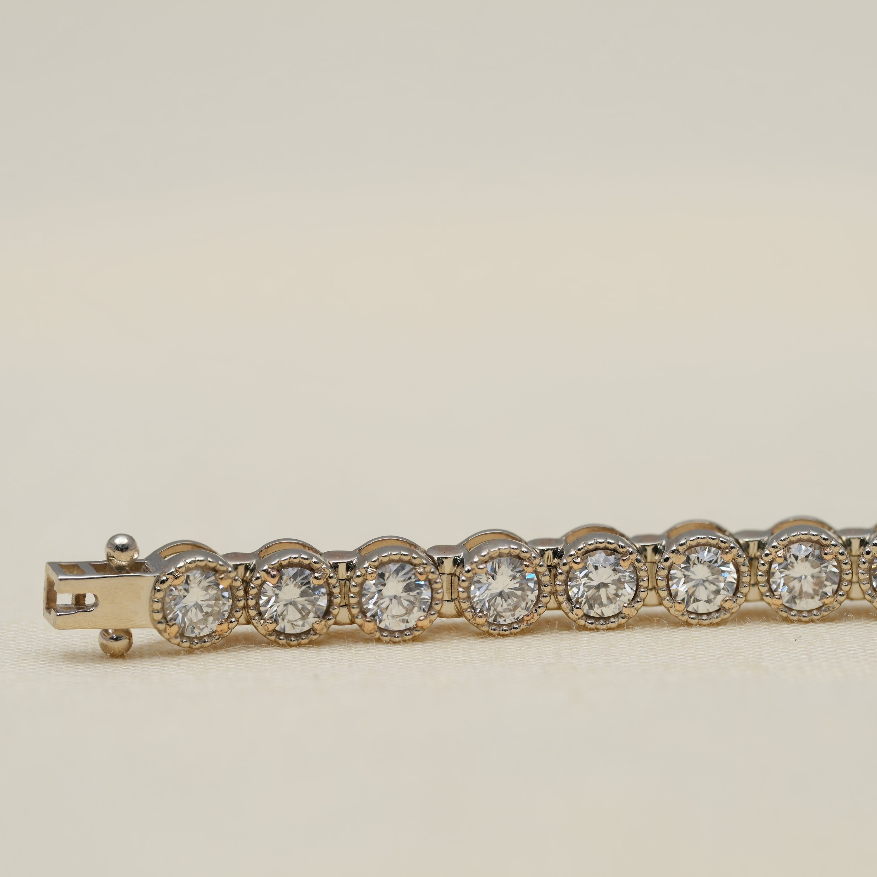 Milgrain prong set round lab grown diamond tennis bracelet